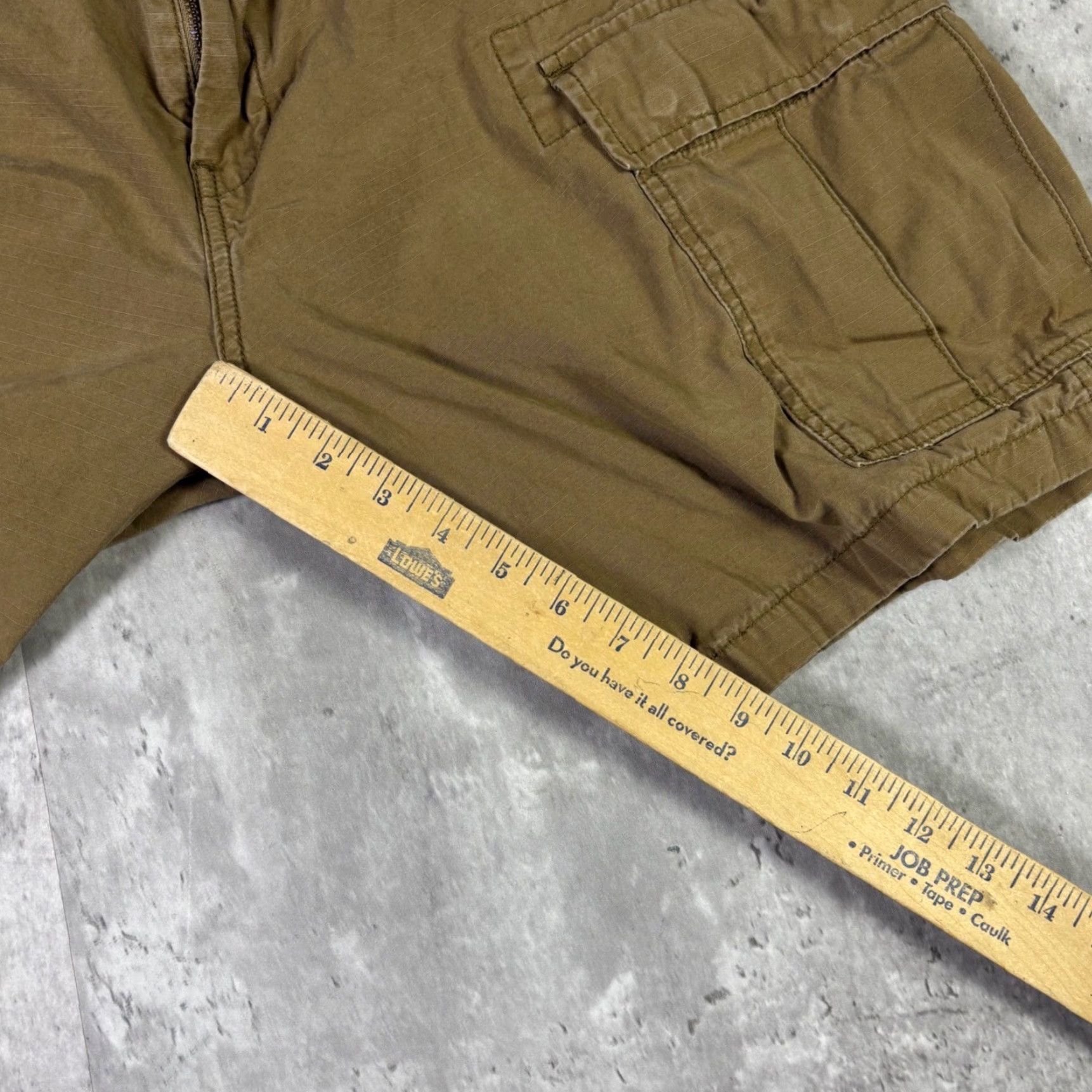 CO Levi Strauss Co Cargo Shorts Mens Size 32 Khaki Cargo Pocket 90s Vintage Brown Canvas Cotton Short) Size US 32 / EU 48 - 7 Thumbnail