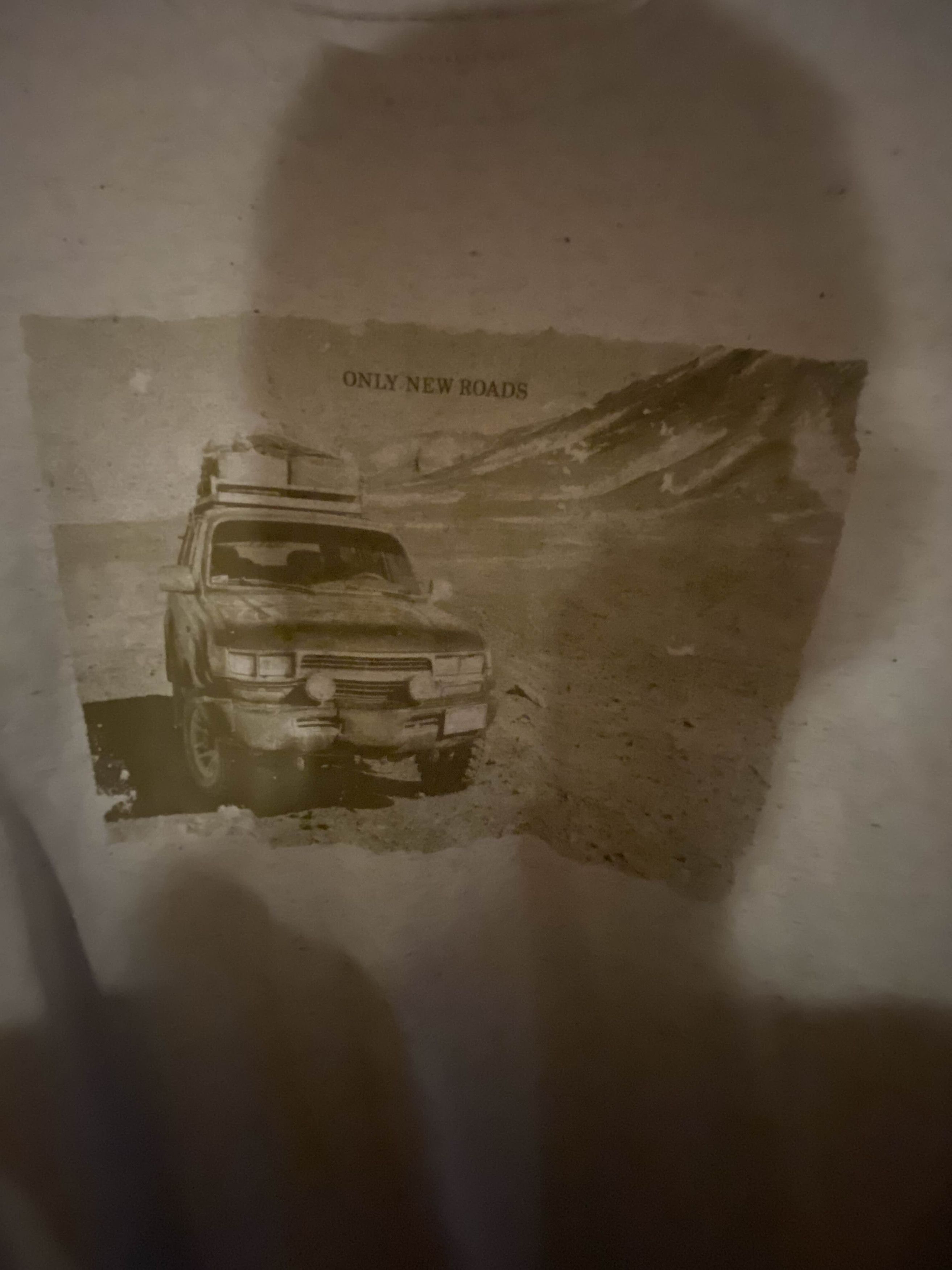 Banana Republic × Vintage Banana Republic "Only New Roads" T-Shirt Size US XL / EU 56 / 4 - 6 Thumbnail