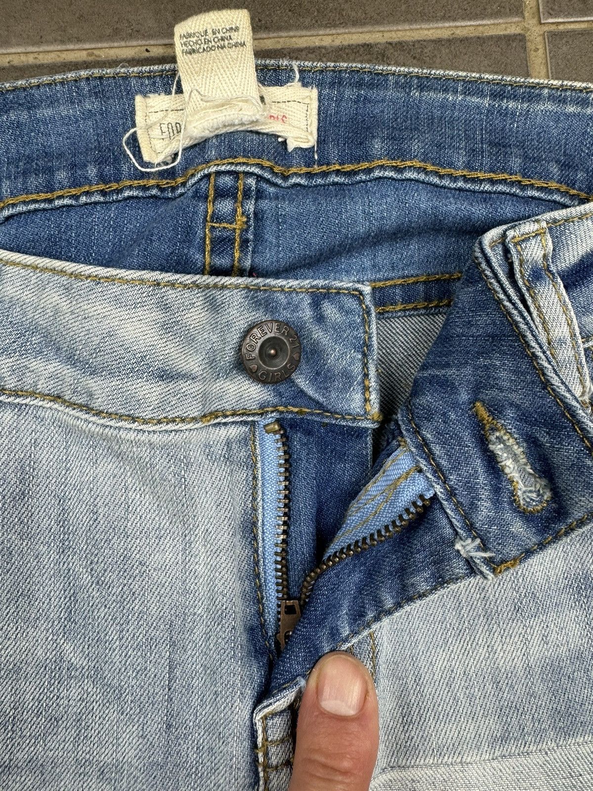 Forever 21 Forever 21. Girl jeans 👖 Denim Size 38" / US 16 / IT 52 - 5 Thumbnail