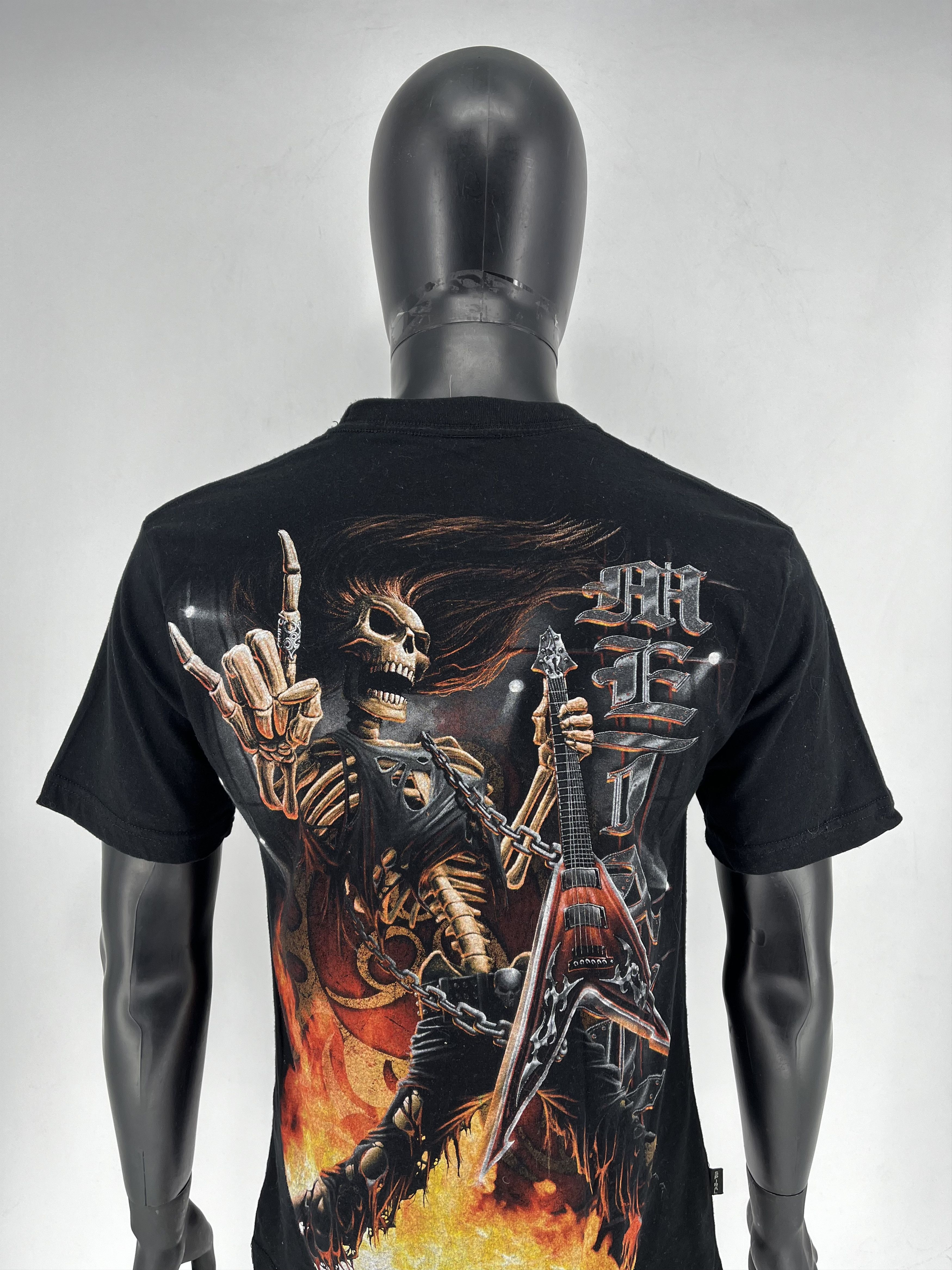 Band Tees VINTAGE GOTHIC SPIRAL SKULL Y2K GRUNGE PUNK ROCK Size US M / EU 48-50 / 2 - 10 Thumbnail