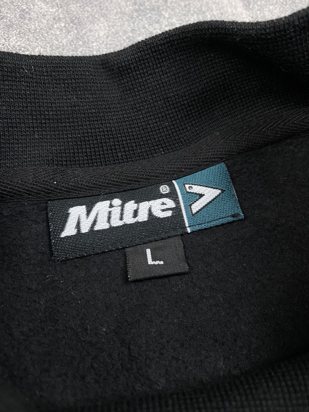 Vintage Rare Mitre Scotland Vintage Sweatshirt Boxy Fit Size US L / EU 52-54 / 3 - 7 Thumbnail