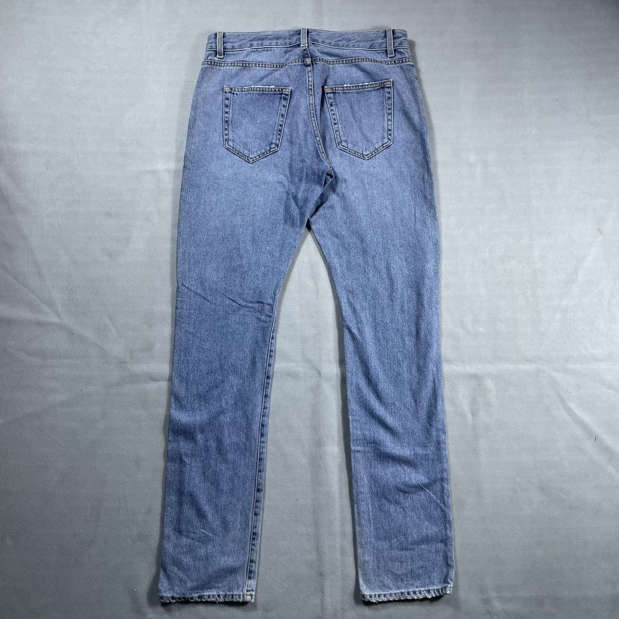 Saint Laurent Paris SAINT LAURENT PARIS AW17 D14 RIPPED DENIM PANTS Size US 31 - 13 Thumbnail