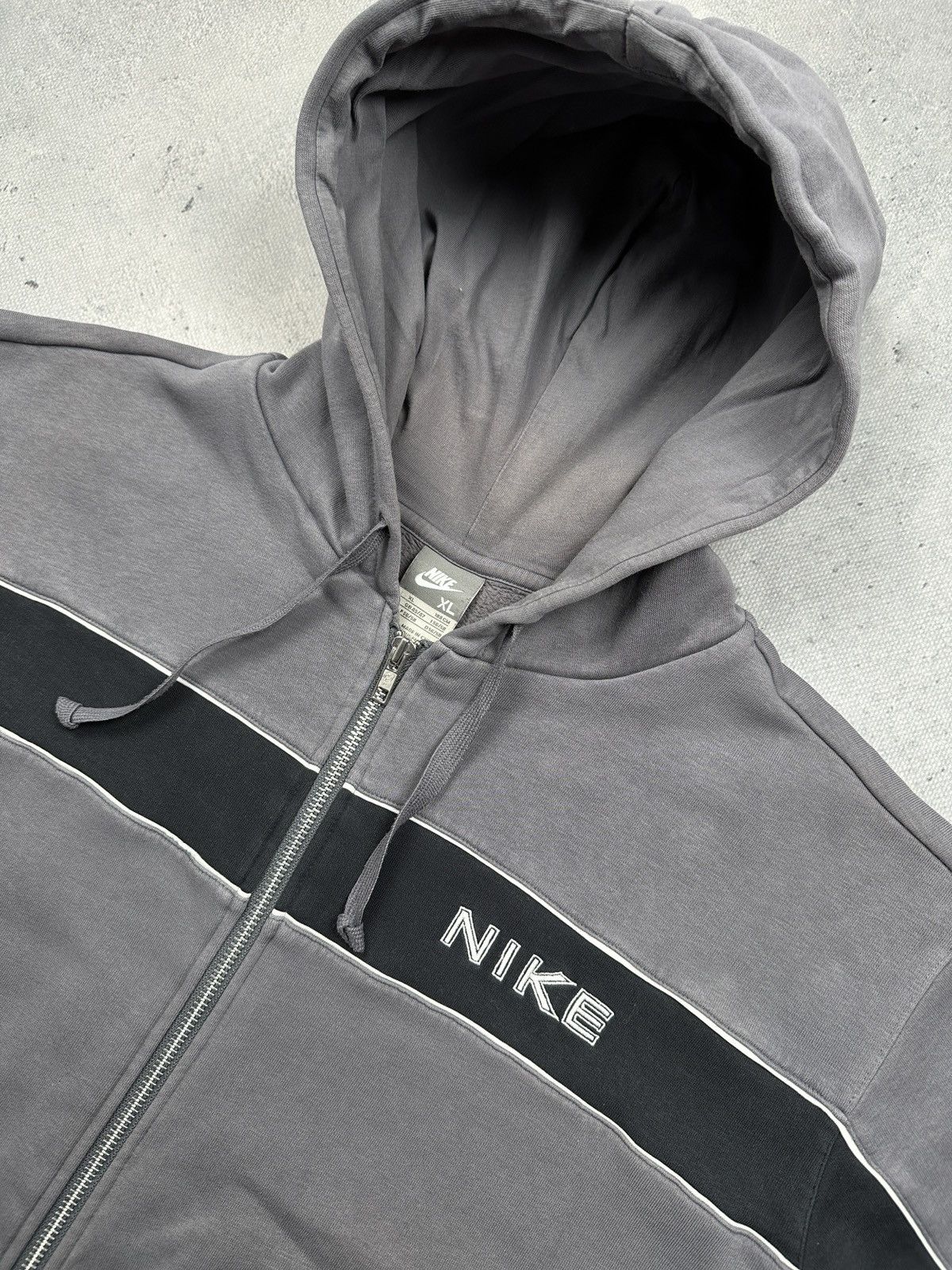 Nike Vintage Nike Grey Full-Zip Hoodie Contrast Stripe Panel 90s Size US XL / EU 56 / 4 - 6 Thumbnail