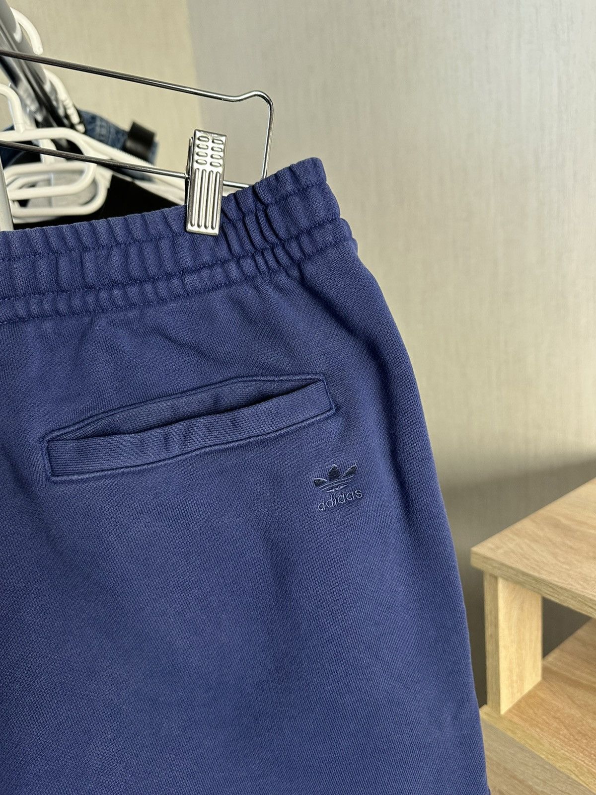 Adidas × Pharrell Adidas human race shorts Size US 32 / EU 48 - 7 Thumbnail