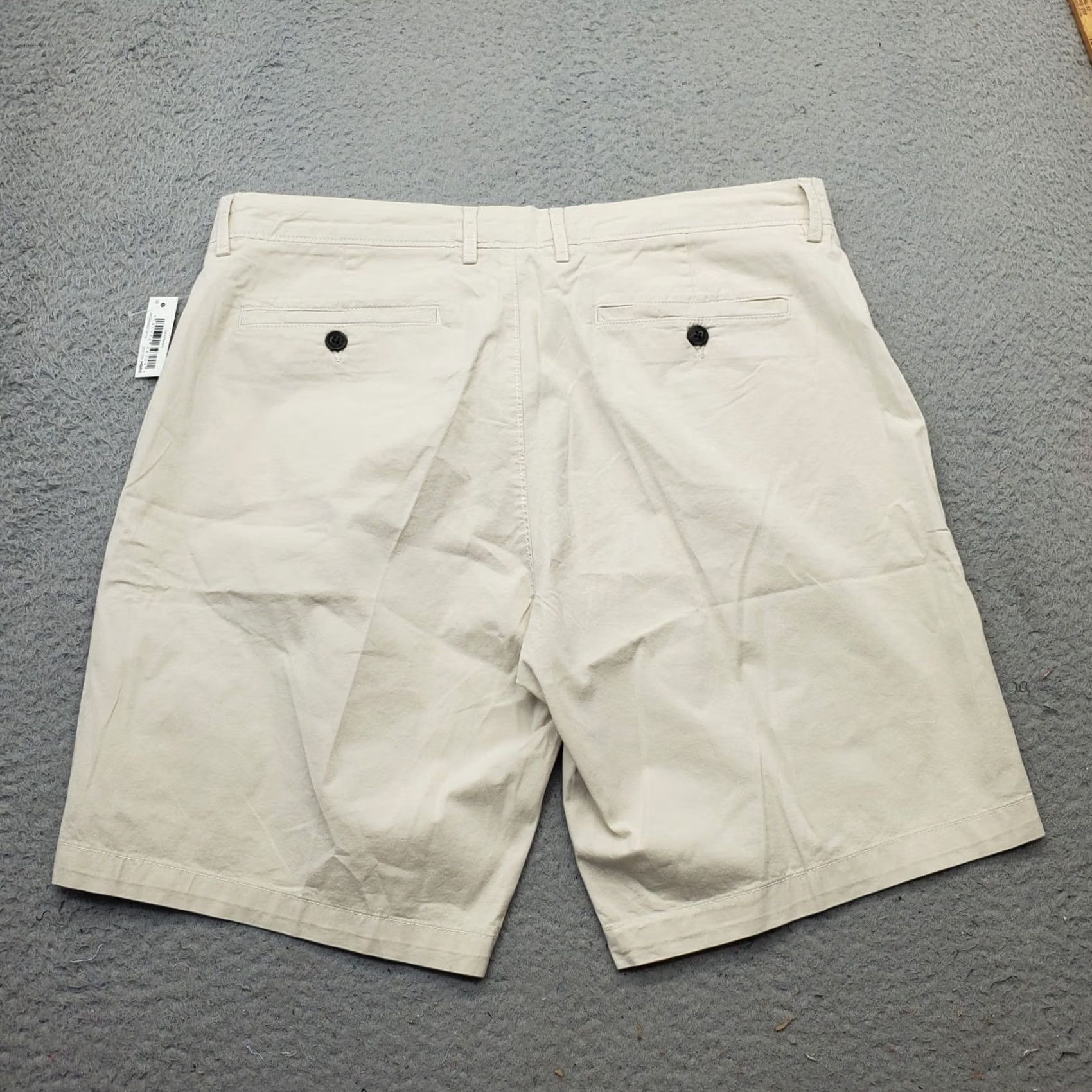 Vintage Goodthreads Mens Chino Shorts 36 Tan Mid-Rise Summer Comfort Slash Pockets Size US 36 / EU 52 - 2 Thumbnail