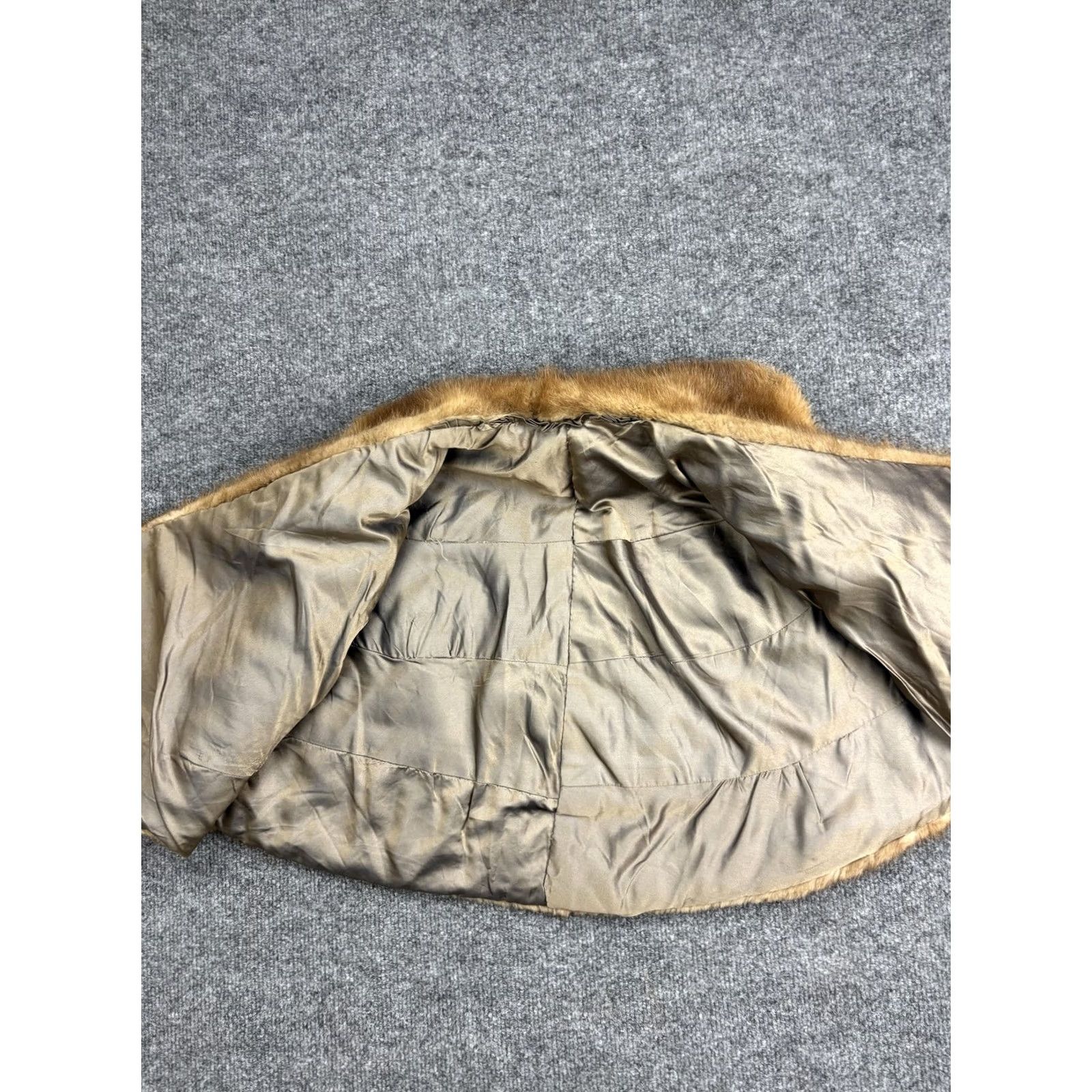 Vintage VINTAGE Fur Cape Womens One Size Brown Shawl Wrap Evening Formal Coat Stole Size ONE SIZE - 4 Thumbnail