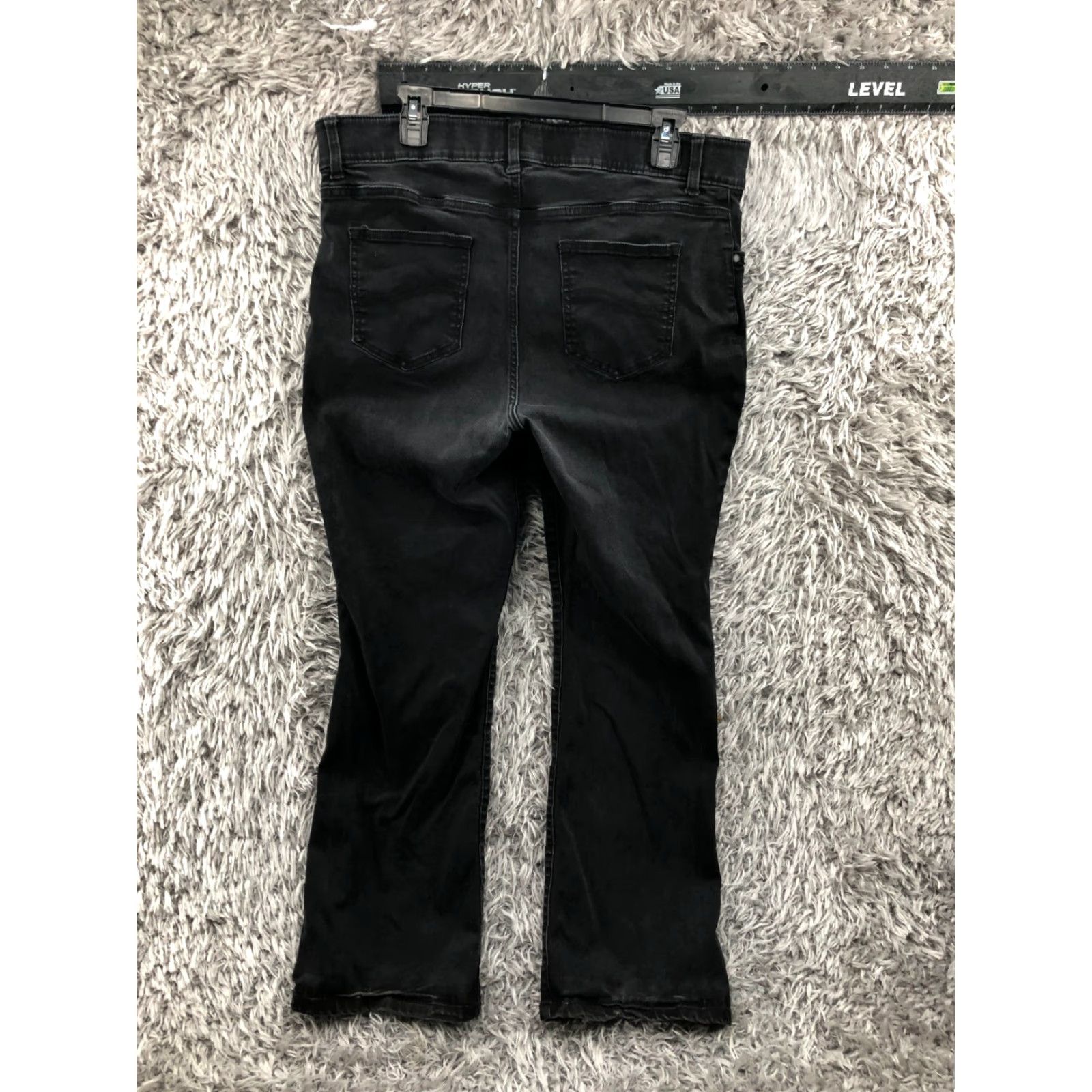 Lee Lee Regular Bootcut Jeans Women 18 Black Dark Wash Denim 5-Pocket Belt Loops Inseam 28in Modern Classic Size 40" / US 18 - 5 Thumbnail