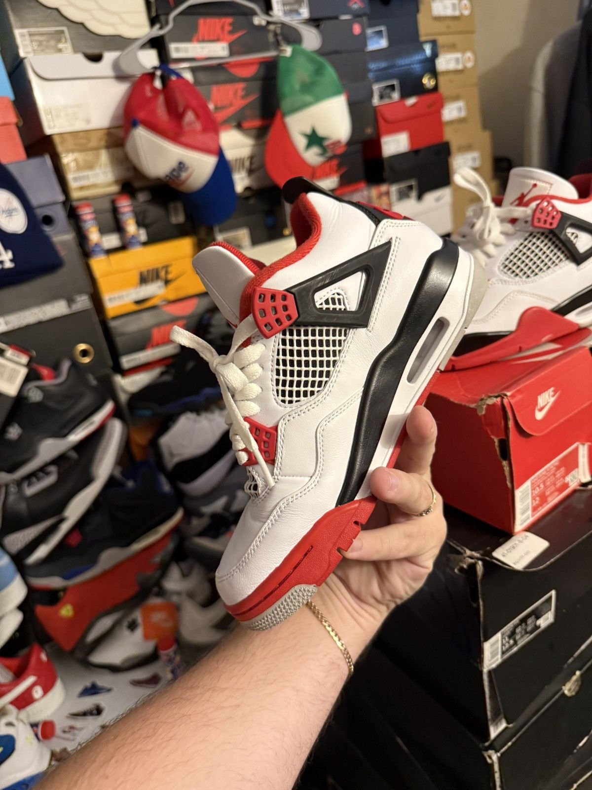 Jordan Brand Jordan retro 4 fire red size 5M mens Size US 5 / EU 37 - 3 Thumbnail