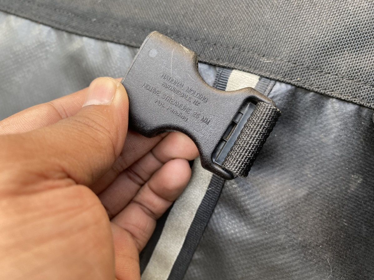 Gregory × Vintage Vintage GREGORY Waterproof Materials Messenger Bag Sling USA Size ONE SIZE - 9 Thumbnail