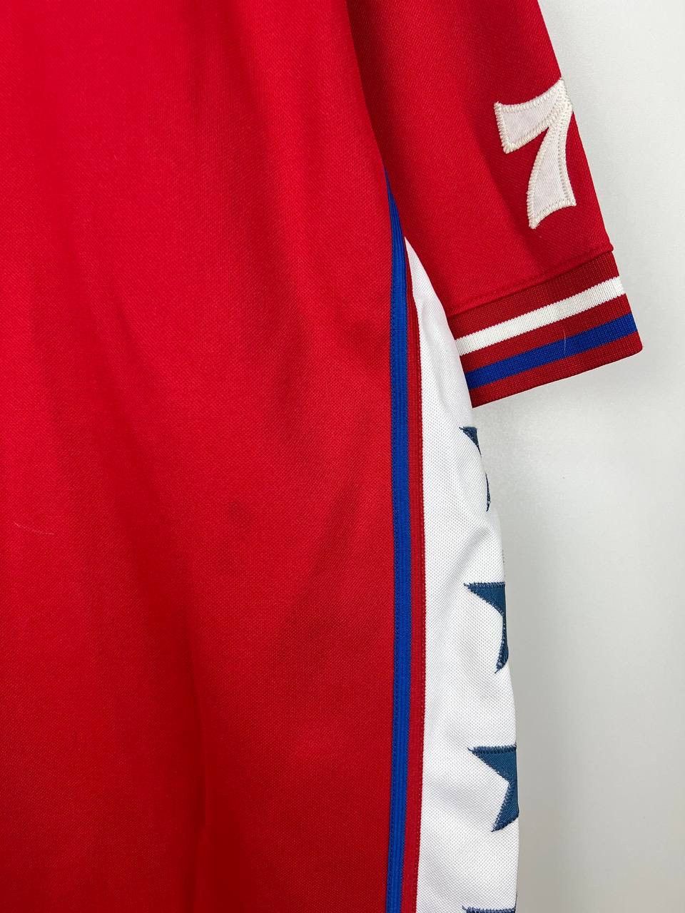 Vintage Nike Philadelphia 76ers Sixers NBA t-shirts size L Size US L / EU 52-54 / 3 - 7 Thumbnail