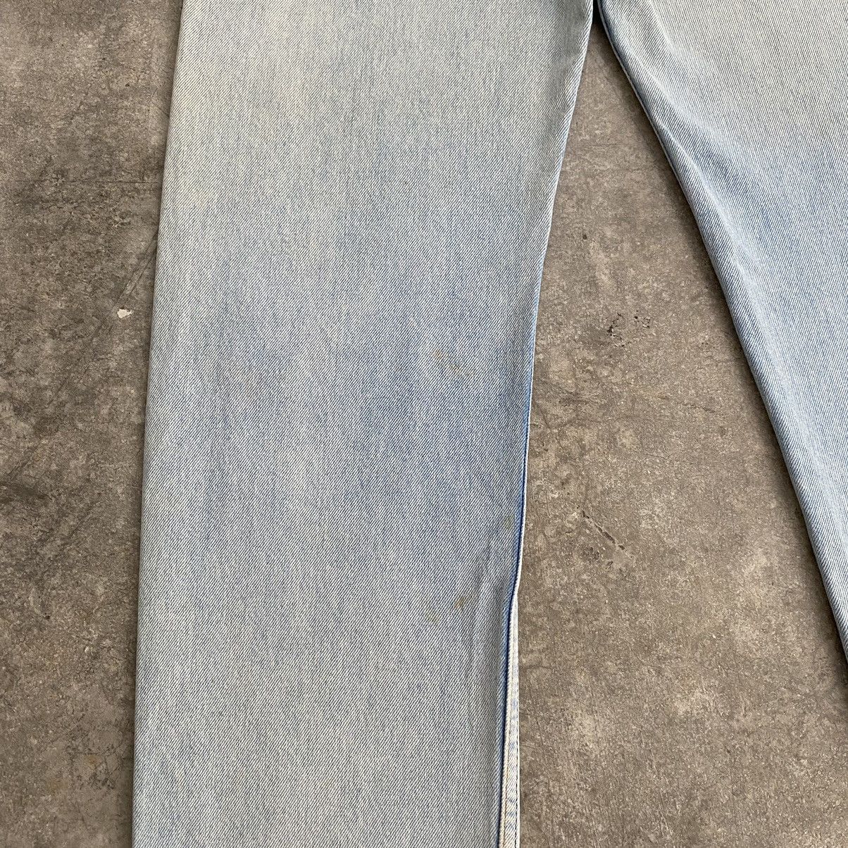 Levi's Vintage 1990 Levis 501 Light Blue Mud Jeans Size US 31 - 17 Thumbnail