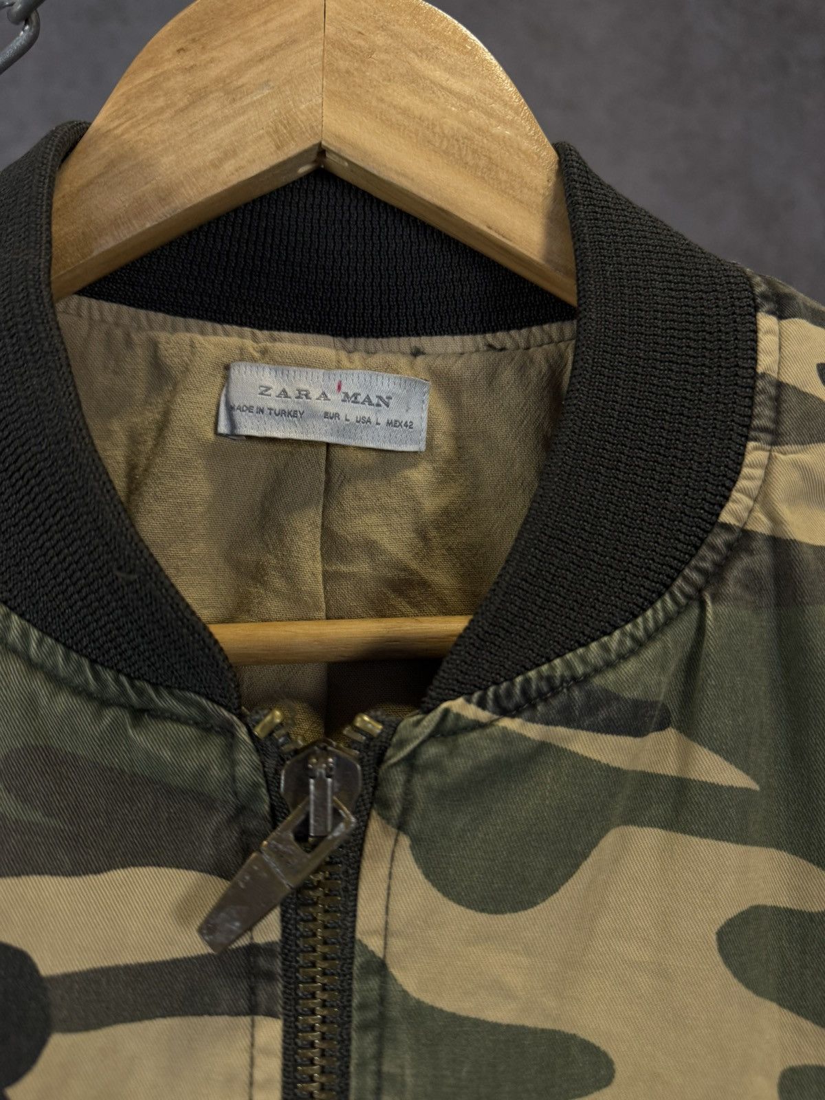 Zara Zara Man camo military bomber jacket Size US L / EU 52-54 / 3 - 3 Thumbnail