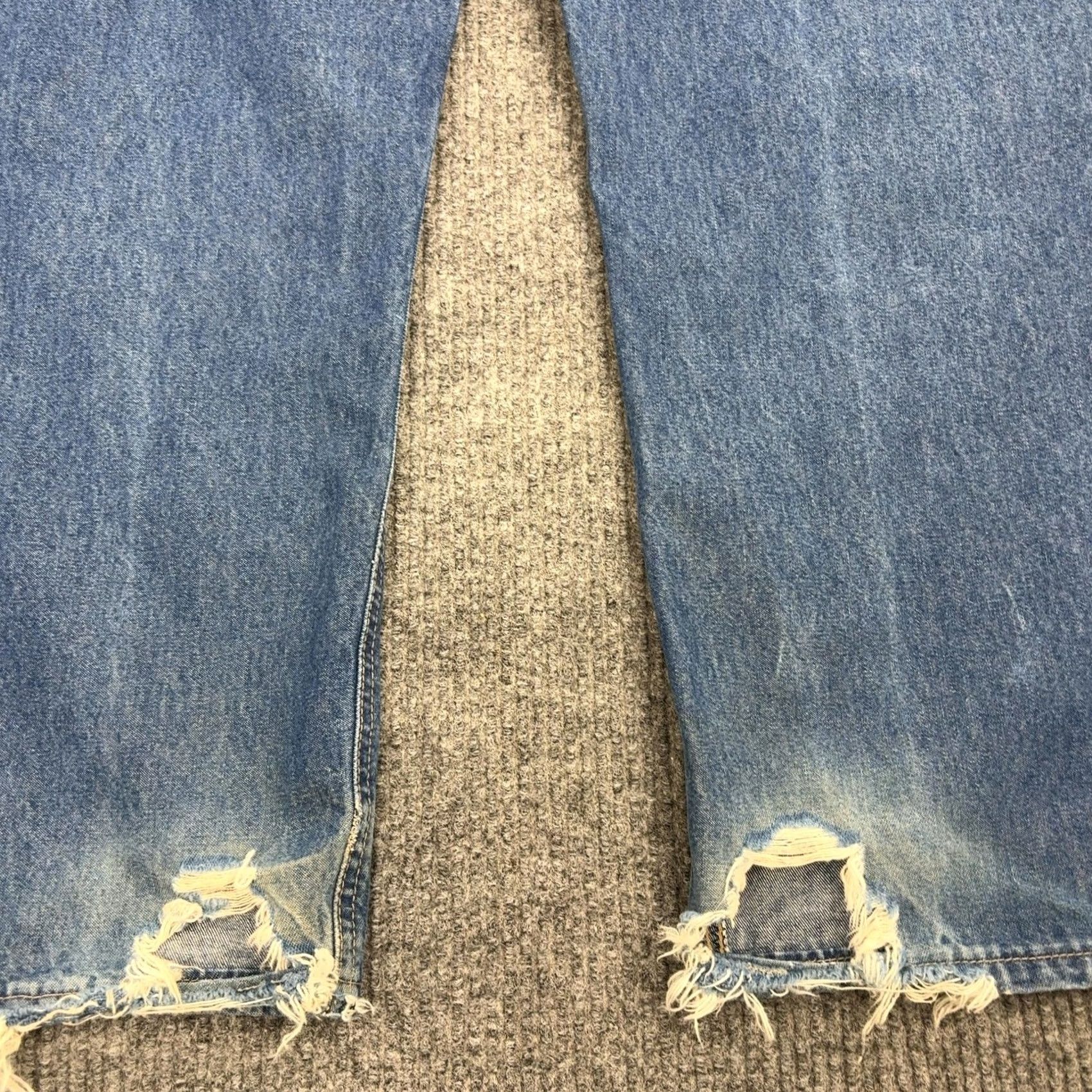 Carhartt VINTAGE Carhartt Jeans Mens 38x30 Blue Flame-Resistant Distressed Relaxed Fit Denim Workwear FR Logo 5-Pocket Mens Jeans Size US 38 / EU 54 - 6 Thumbnail