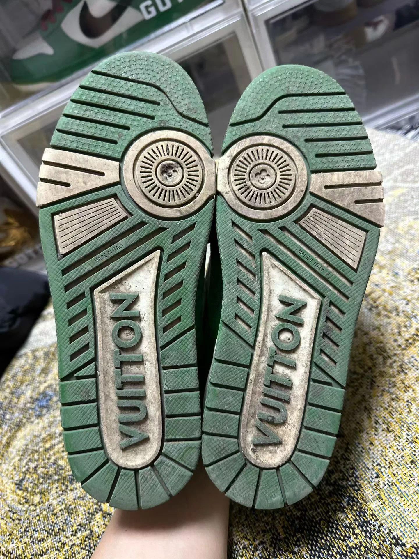 Louis Vuitton LOUIS VUITTON Trainer men's green white low-top 6 unworn Size US 6 / EU 39 - 7 Thumbnail