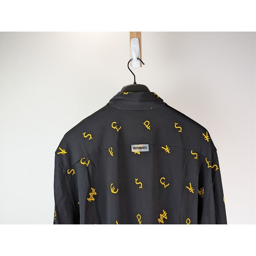 Vetements o1rshd1 Currency Print Button Up Shirt in Black Size US L / EU 52-54 / 3 - 11 Thumbnail