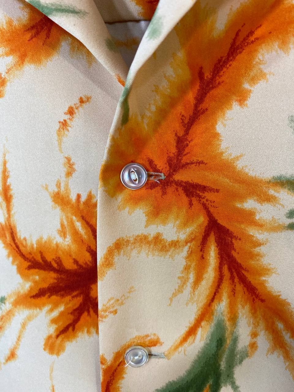 Vintage vintage 60s/70s polyester hawaiian shirt nice design Size US L / EU 52-54 / 3 - 4 Thumbnail