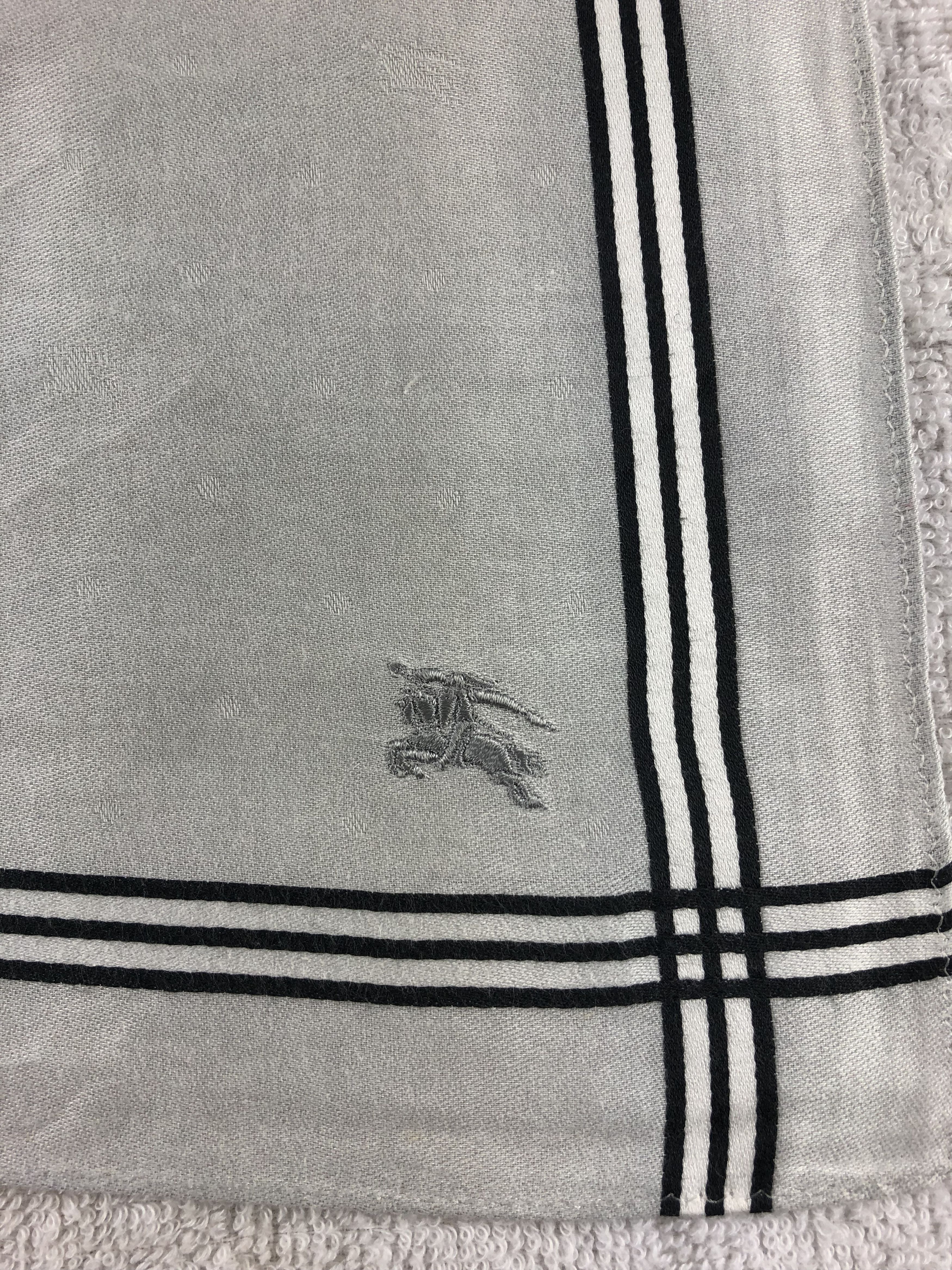 Burberry Burberry Handkerchief / Bandana / Neckerchief Size ONE SIZE - 5 Thumbnail