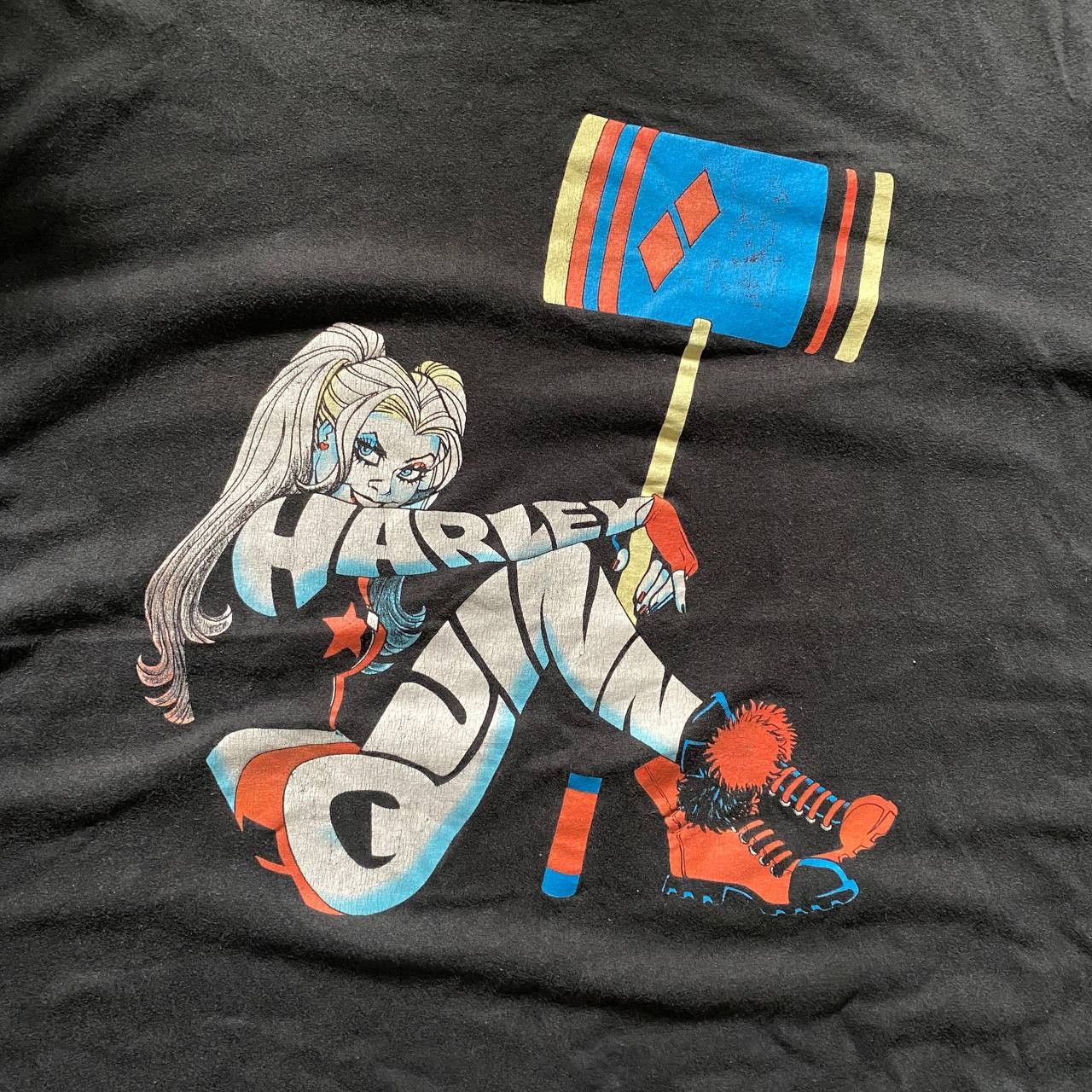 DC Comics VINTAGE Y2K HARLEY QUINN AMAZING FADED BLACK T SHIRT Size US L / EU 52-54 / 3 - 2 Thumbnail