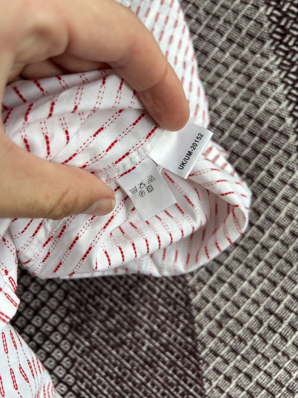 Yves Saint Laurent Yves Saint Laurent Luxury Short Sleeve Monogram Shirt Size L Size US L / EU 52-54 / 3 - 9 Thumbnail