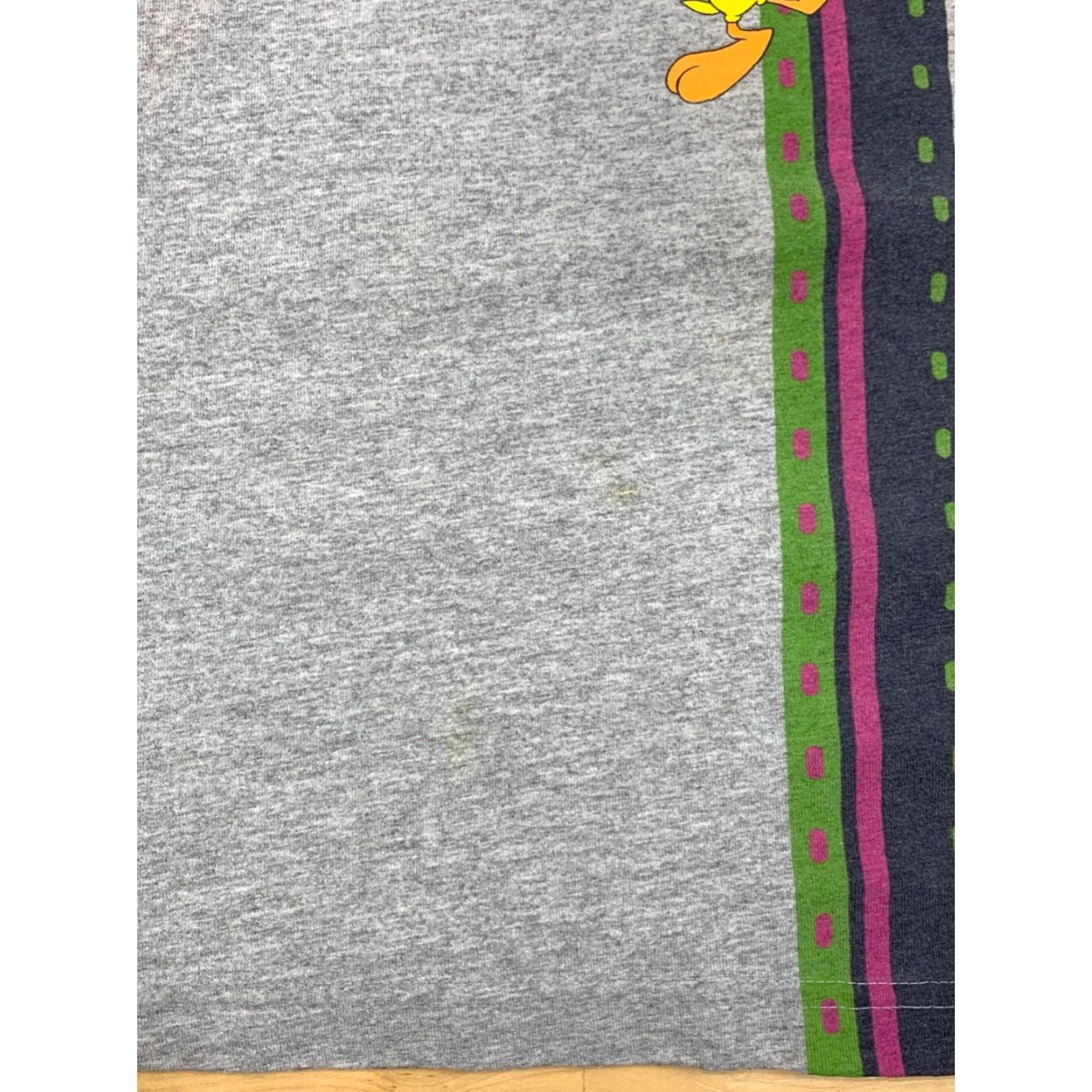 Vintage VINTAGE Looney Tunes Tweety Bird Shirt Womens S Gray 90s Bird Cartoon Pullover Crew Neck Short Sleeve Casual 12277 Size S / US 4 / IT 40 - 4 Thumbnail