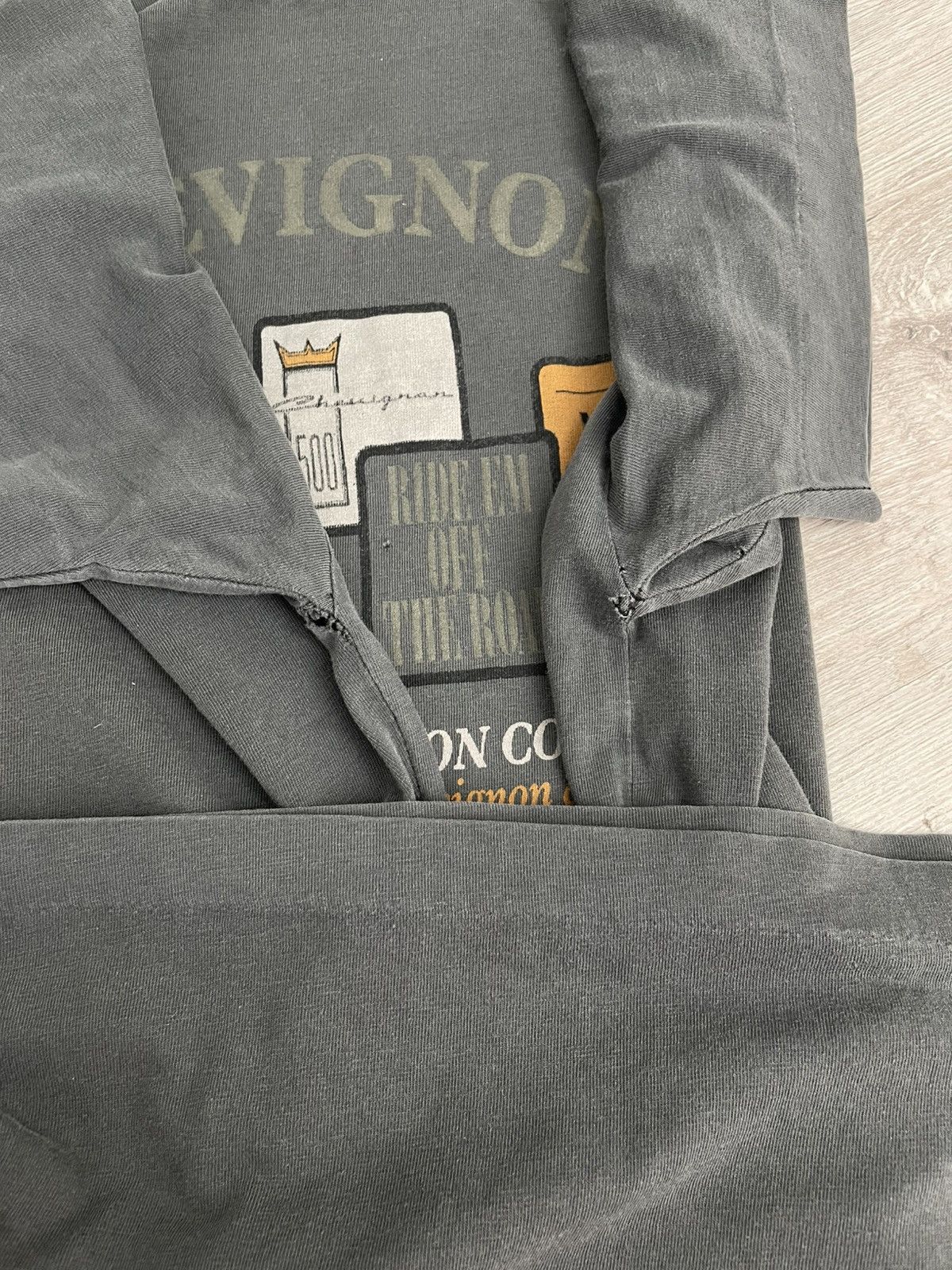 Chevignon Archive Chevignon 90s Distressed Tee Legend Jacket Y2k Singl Size US M / EU 48-50 / 2 - 8 Thumbnail