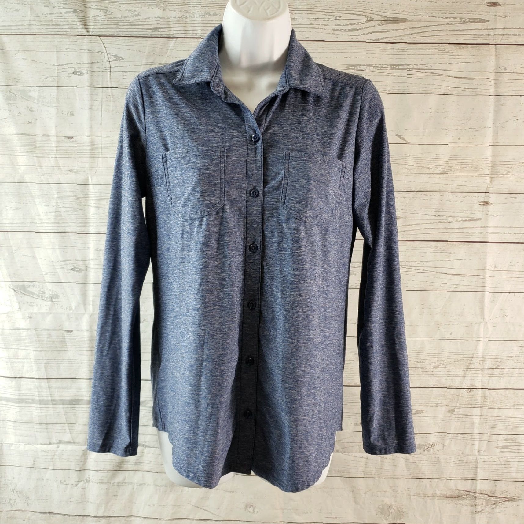 Eddie Bauer Eddie Bauer Womens Blue Button Front Long Sleeve Shirt Size Small User: Eddie Bauer Womens Blue Button Front Long Sleeve Shirt Size Small Size S / US 4 / IT 40 - 2 Thumbnail