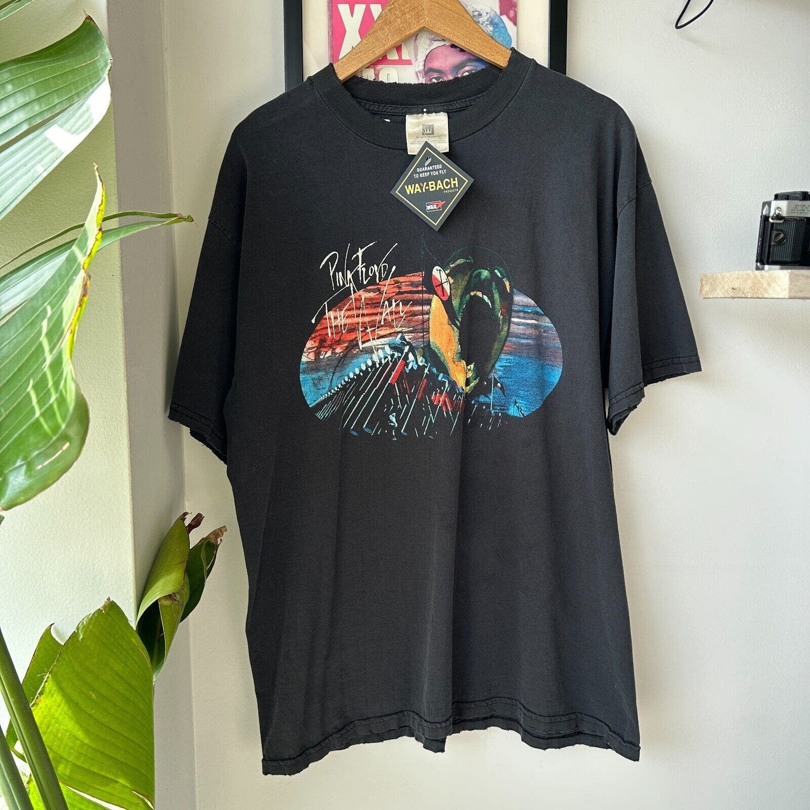 Vintage VINTAGE | PINK FLOYD The Wall Winterland Band T-Shirt sz XL Size US XL / EU 56 / 4 - 1 Thumbnail
