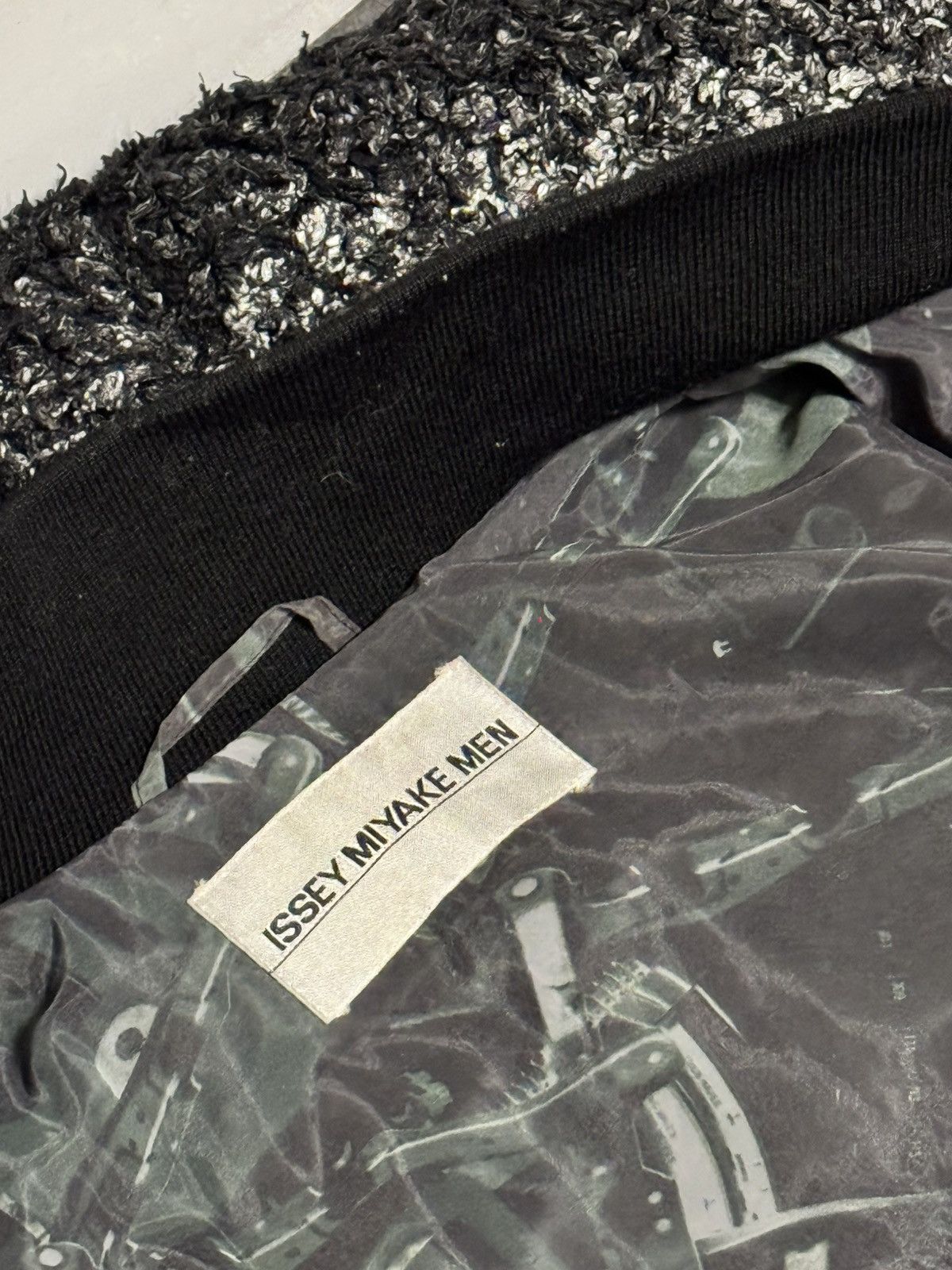 Issey Miyake Issue Miyake Men archive AW97 metallic jacket Size US M / EU 48-50 / 2 - 5 Thumbnail