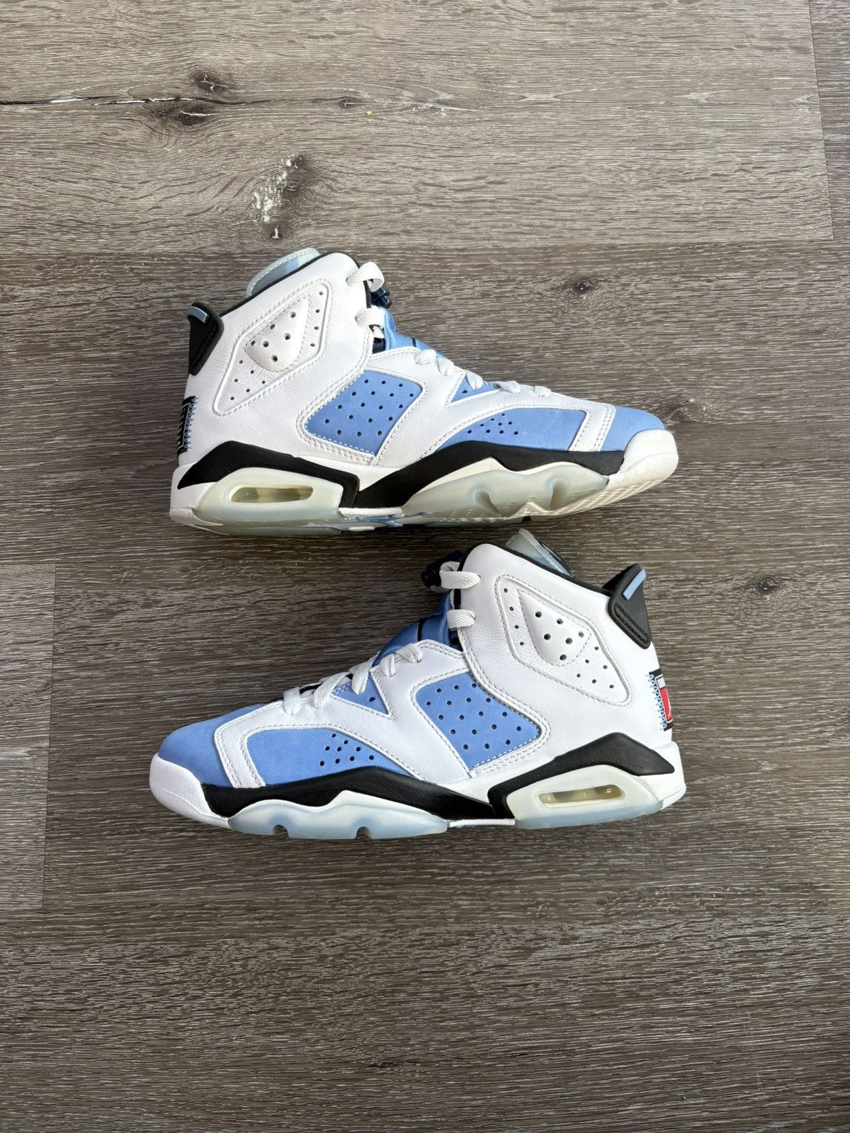 Jordan Brand Air Jordan 6 Retro “UNC White” (GS) **PRE-OWNED** Size US 5 / EU 37 - 1 Thumbnail