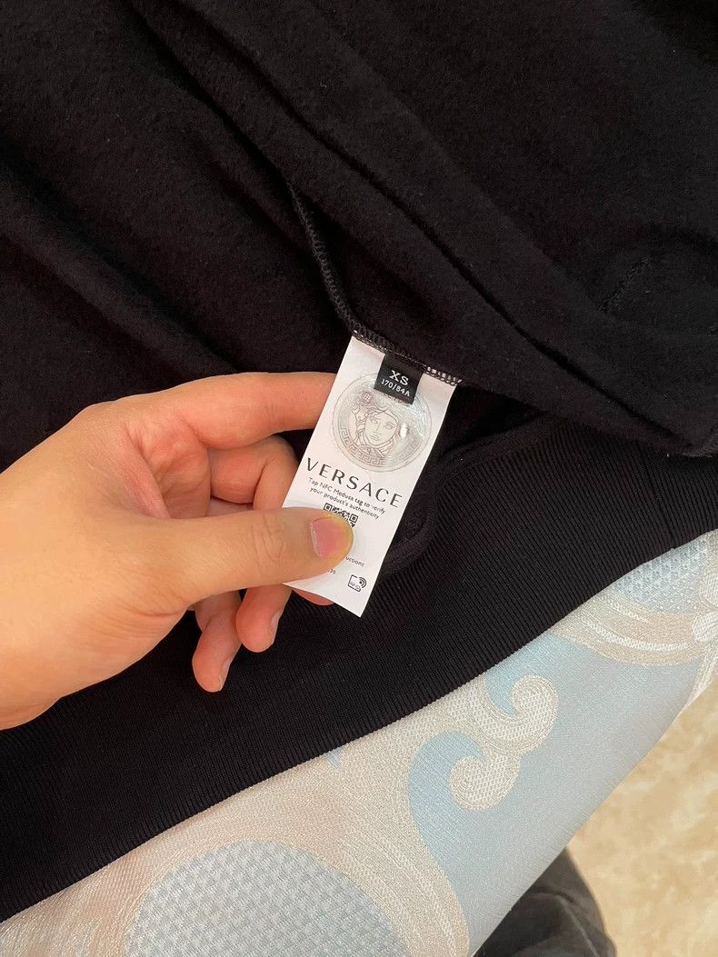Versace Versace English full-letter stitching design classic patte Size US XS / EU 42 / 0 - 7 Thumbnail