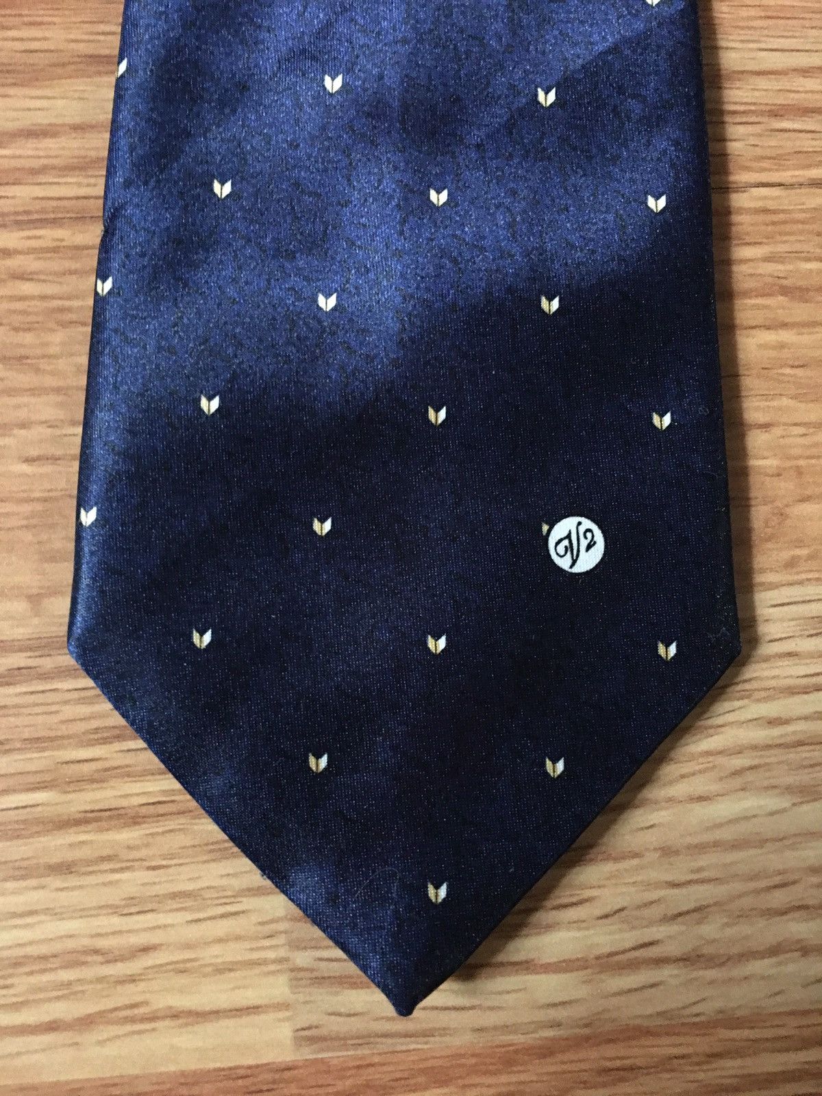 Versace VERSACE V2 Dark Navy Blue Silk Mens Italy Tie Vintage Size ONE SIZE - 3 Thumbnail