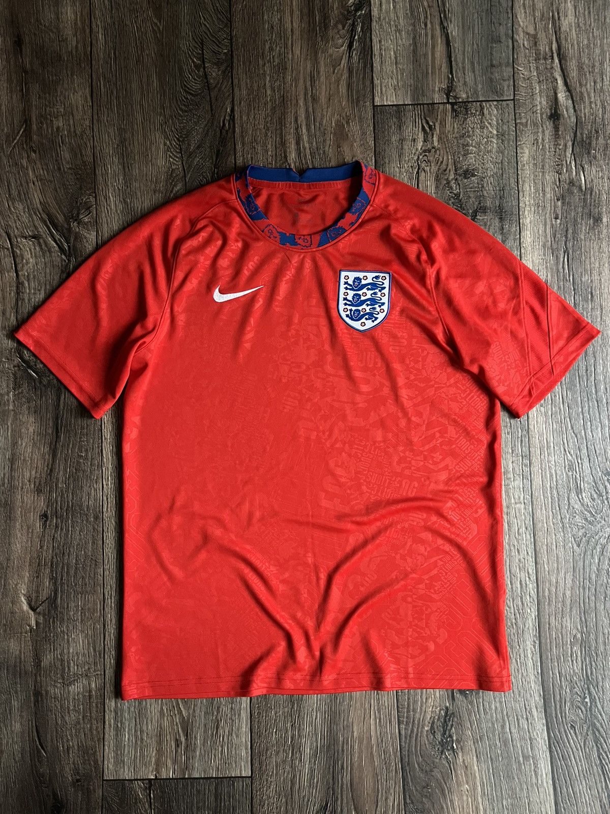 Nike Nike England Pre Match Top Red 2020/2021 Football Jersey Size US L / EU 52-54 / 3 - 1 Thumbnail