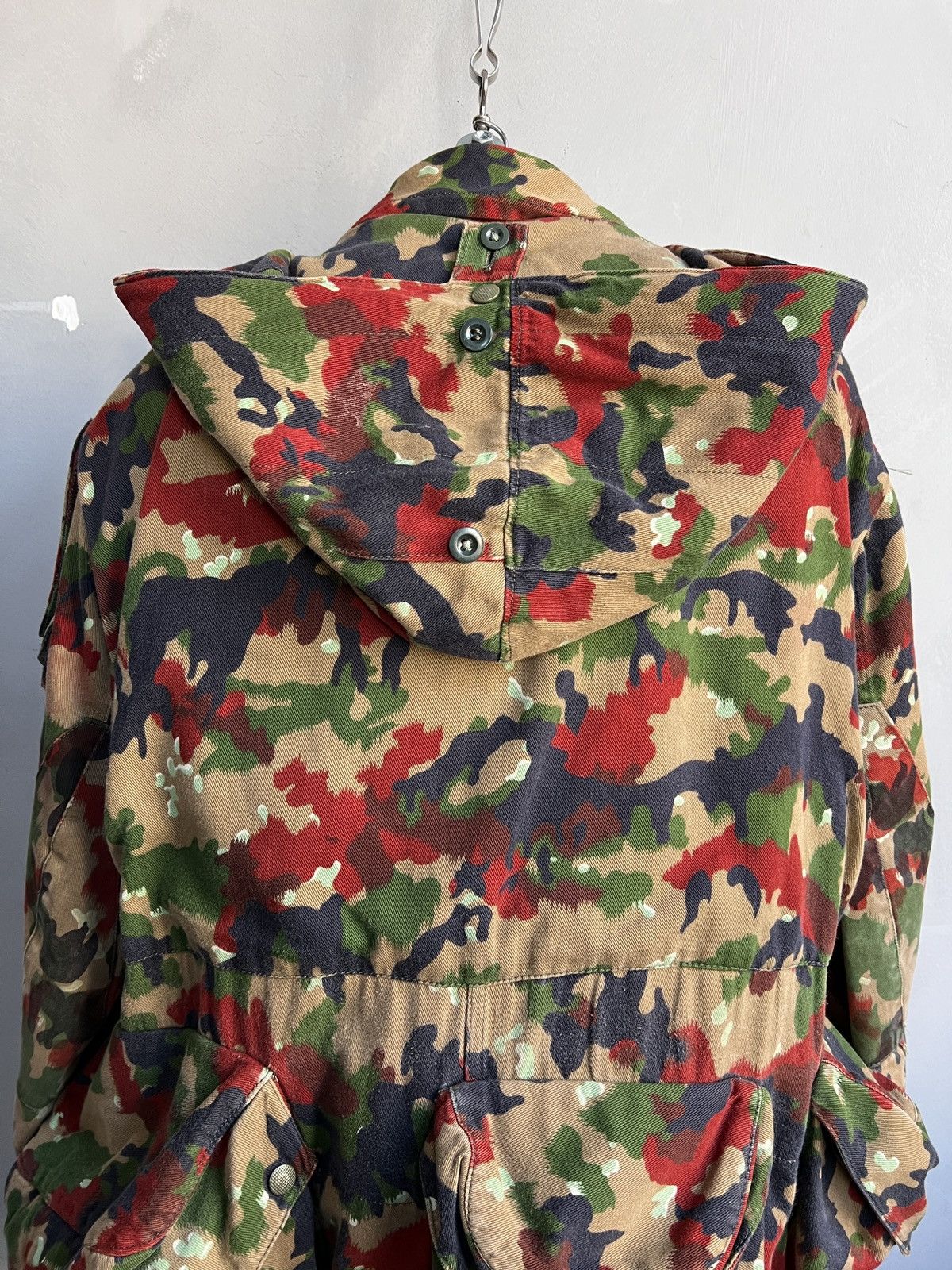 Japanese Brand Multi Camo Military Hooded swiss military Pharell williams Size US M / EU 48-50 / 2 - 11 Thumbnail