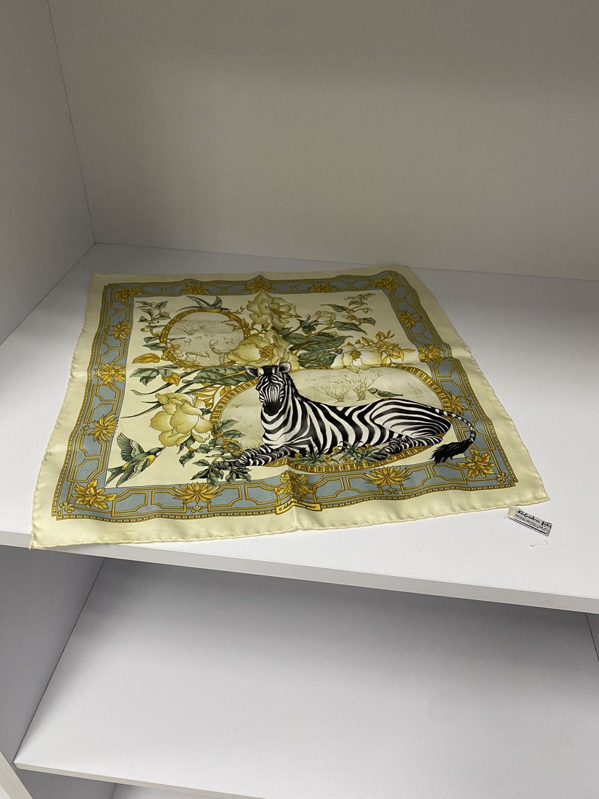 Salvatore Ferragamo × Vintage Vintage Salvatore Ferragamo Scarf Zebra Pattern Size ONE SIZE - 3 Thumbnail
