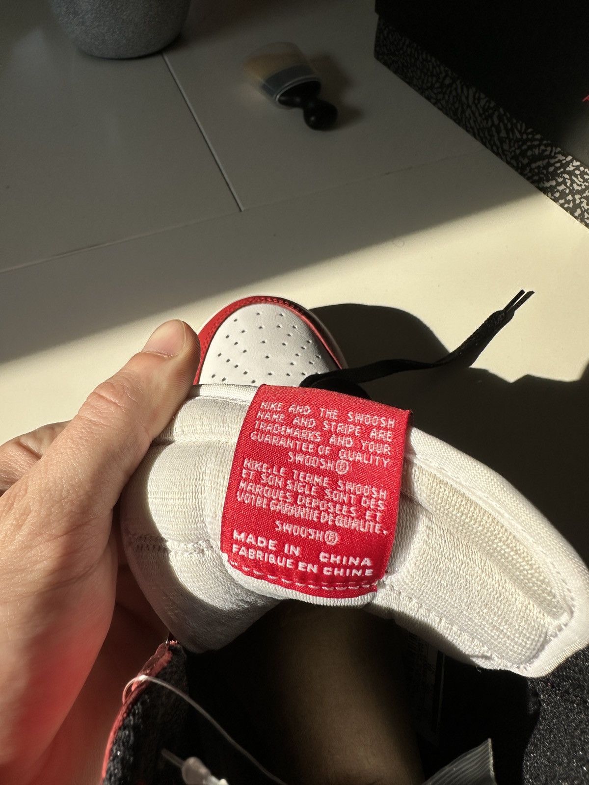 Jordan Brand Jordan 1 Chicago 2015 Size US 11 / EU 44 - 6 Thumbnail