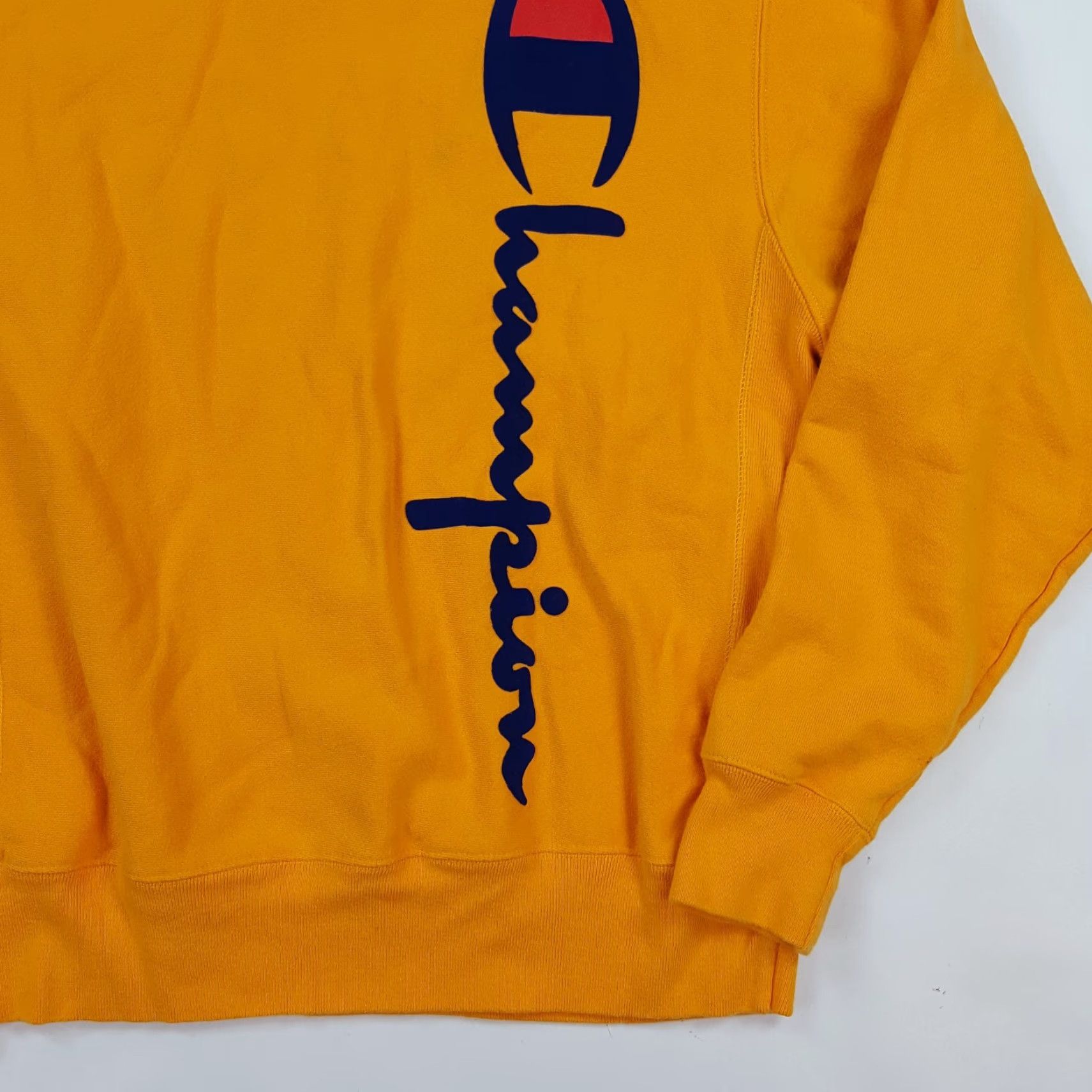 Champion VINTAGE Champion Reverse Weave Yellow Men's M Spell Out Crewneck Retro Sweatshirt Size US M / EU 48-50 / 2 - 3 Thumbnail