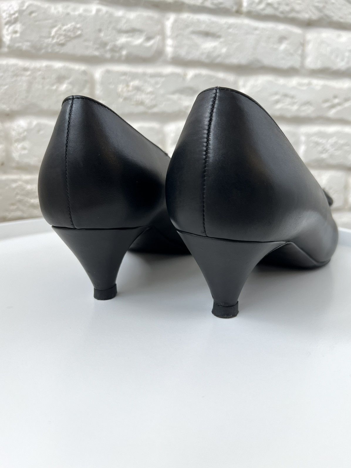 Saint Laurent Paris Saint Laurent Kitten 50 Studdeed Bow Toe Pumps Shoes Size US 9 / IT 39 - 5 Thumbnail