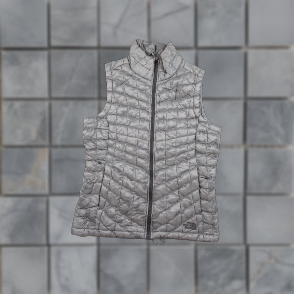 The North Face The North Face Jacket Womens Small Gray Puffer Vest Thermoball Lightweight Size S / US 4 / IT 40 - 1 Thumbnail