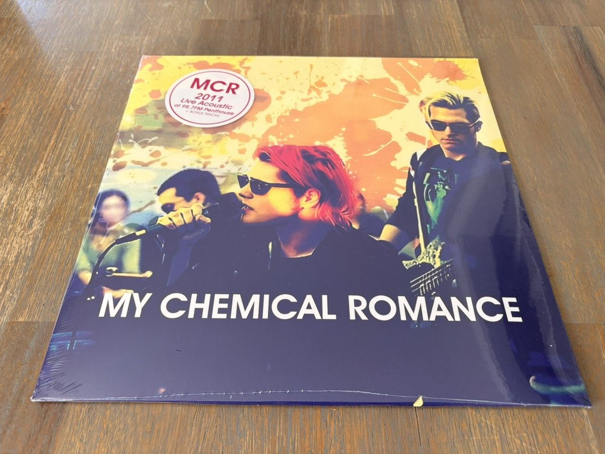 Other My Chemical Romance 2011 Live Acoustic At 98.7 FM Penthouse Size ONE SIZE - 7 Thumbnail