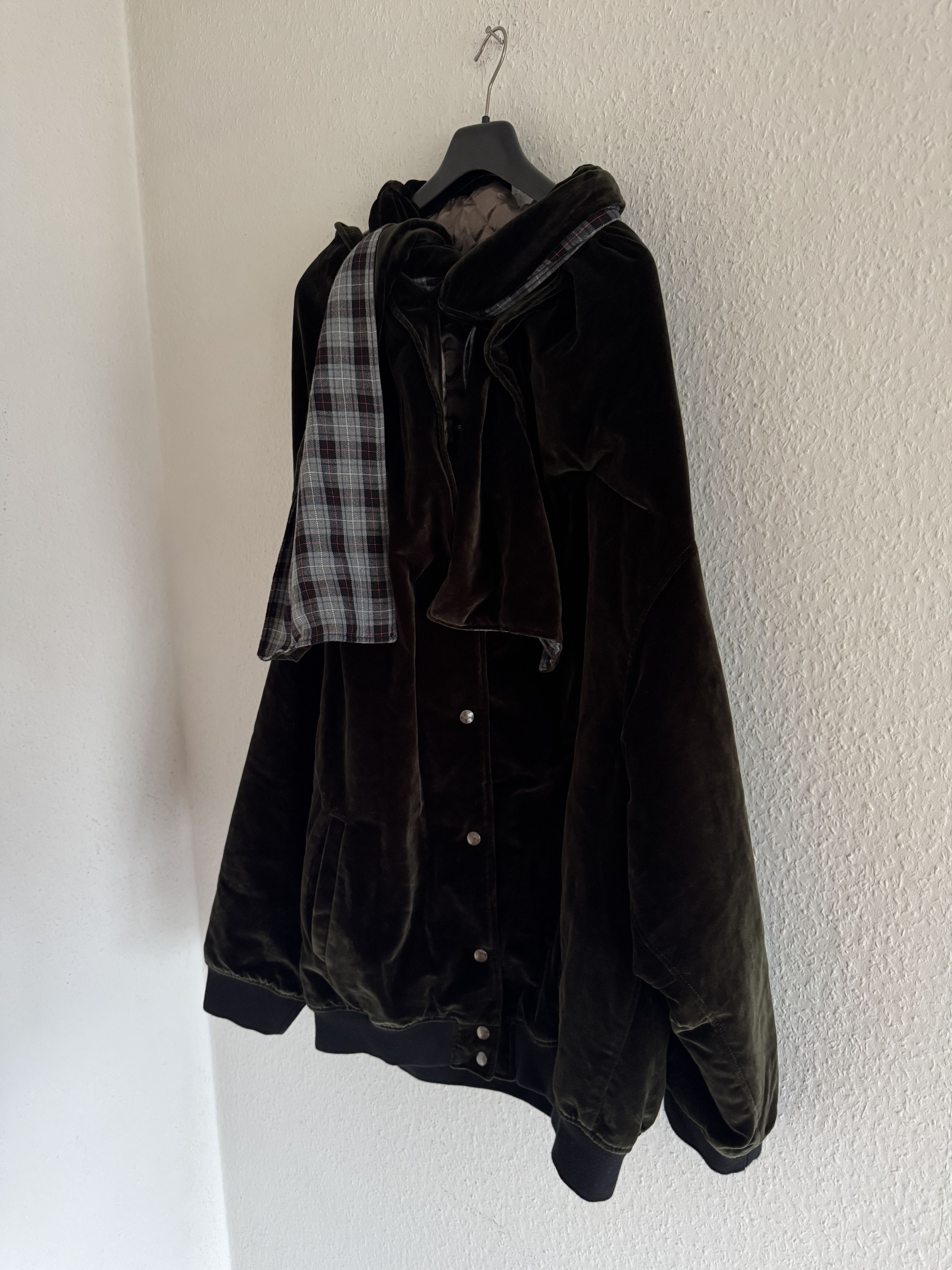 Y/Project Green Velvet Bomber with Scarf Attachment (Sample) Size US XL / EU 56 / 4 - 8 Thumbnail