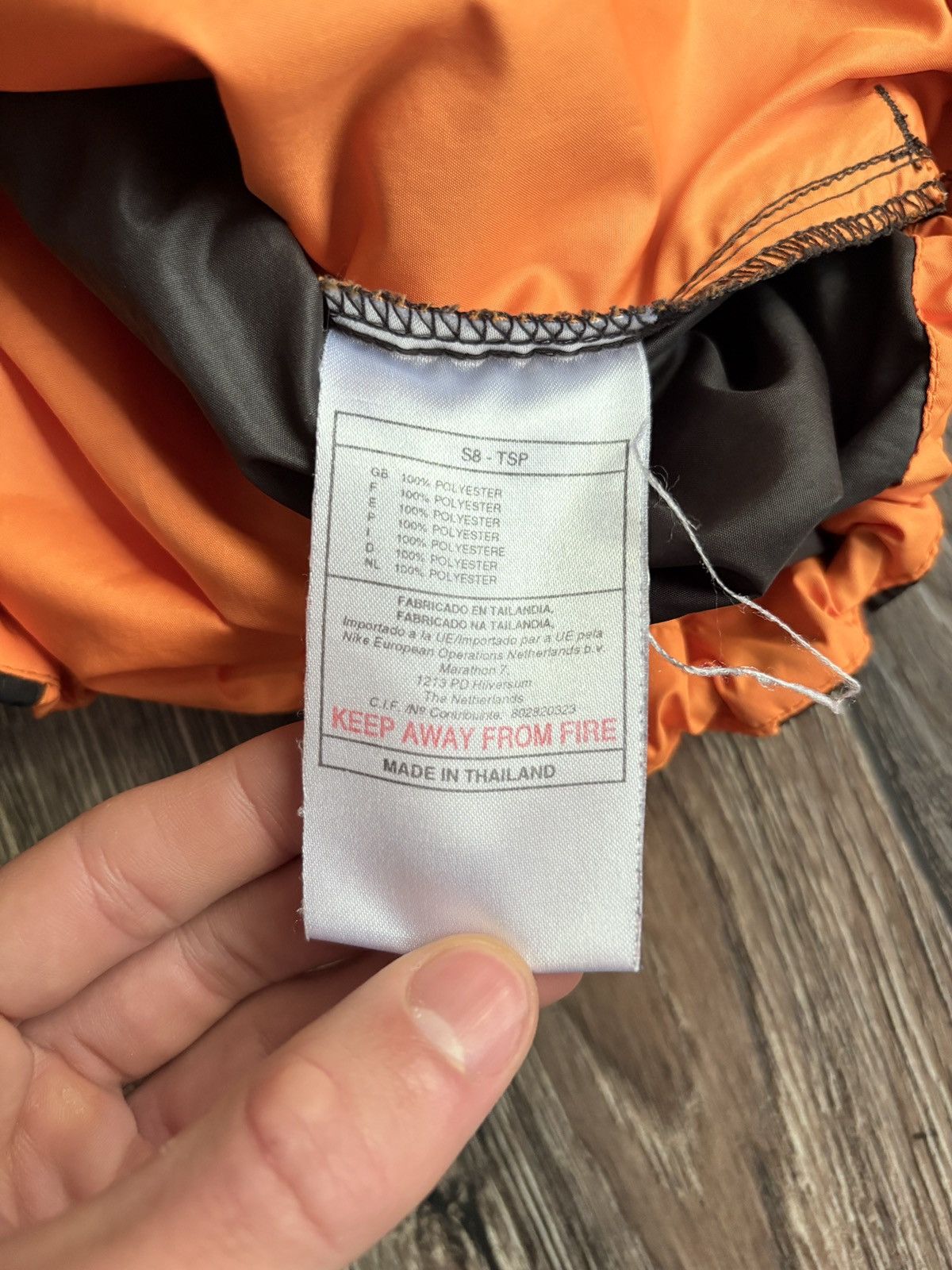 Nike Y2K Nike Vintage Windbreaker Full Zip Light Jacket 1990s Size US L / EU 52-54 / 3 - 7 Thumbnail