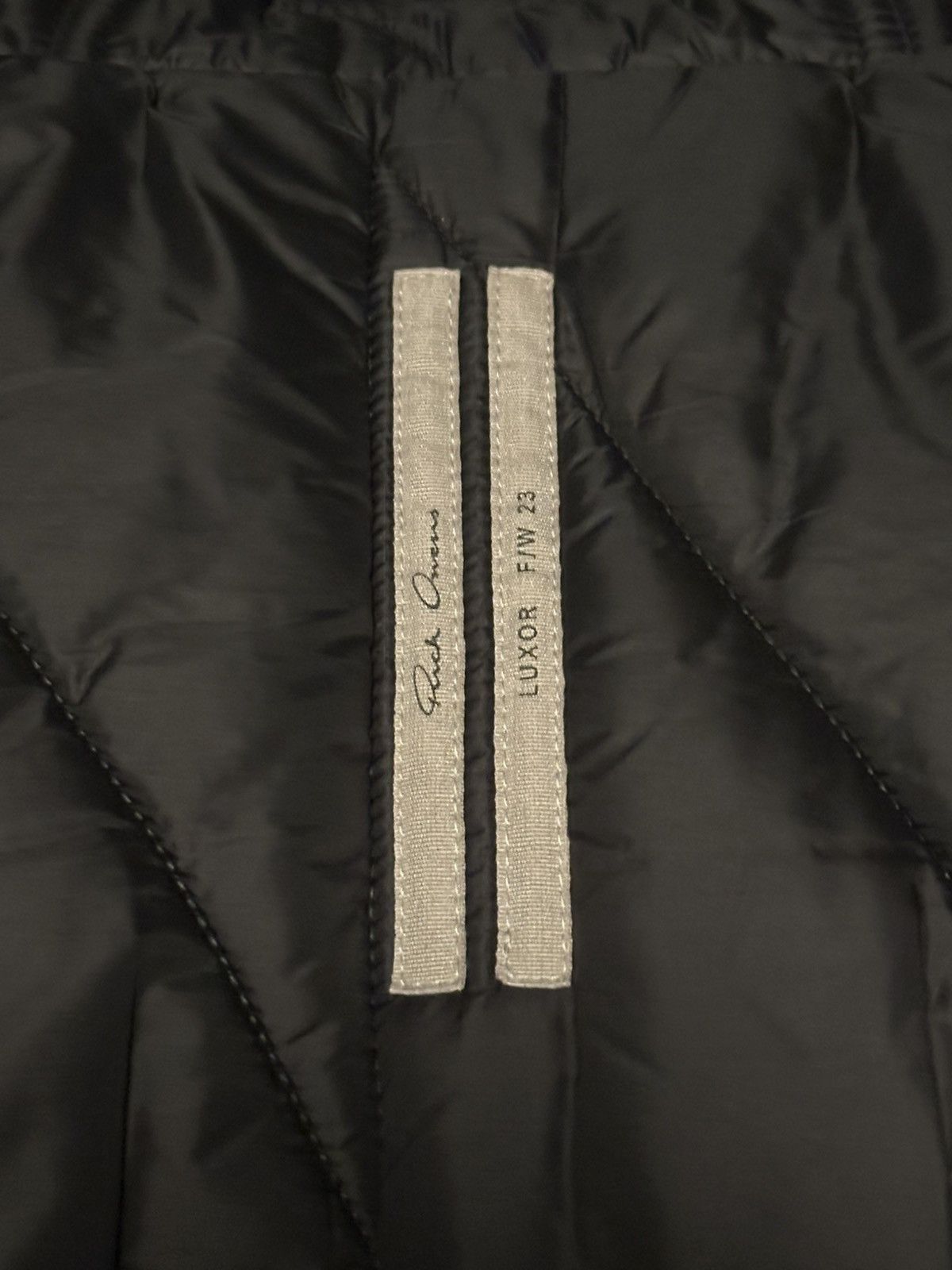 Rick Owens Rick Owens Luxor FW23 Alice cropped / padded parka Size US M / EU 48-50 / 2 - 6 Thumbnail