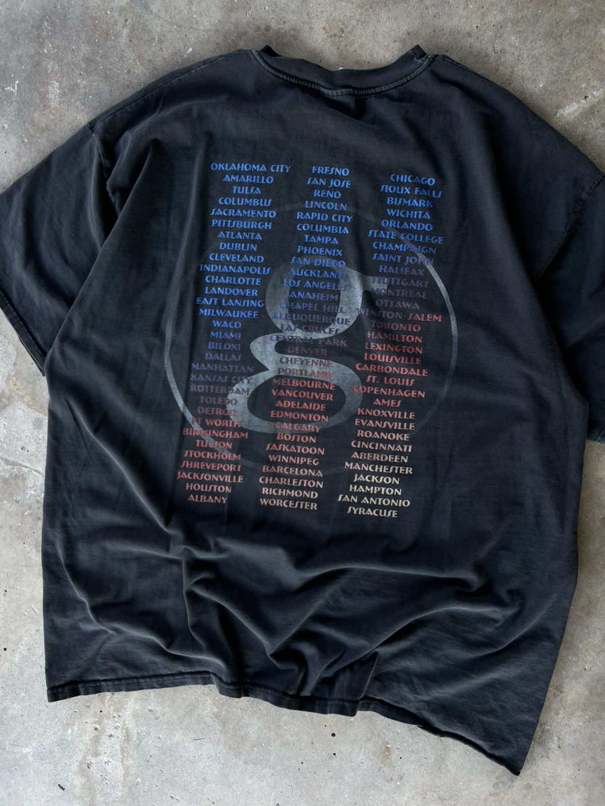Band Tees Vintage 90’s Garth Brooks Tour Band T Shirt Size US XXL / EU 58 / 5 - 3 Thumbnail