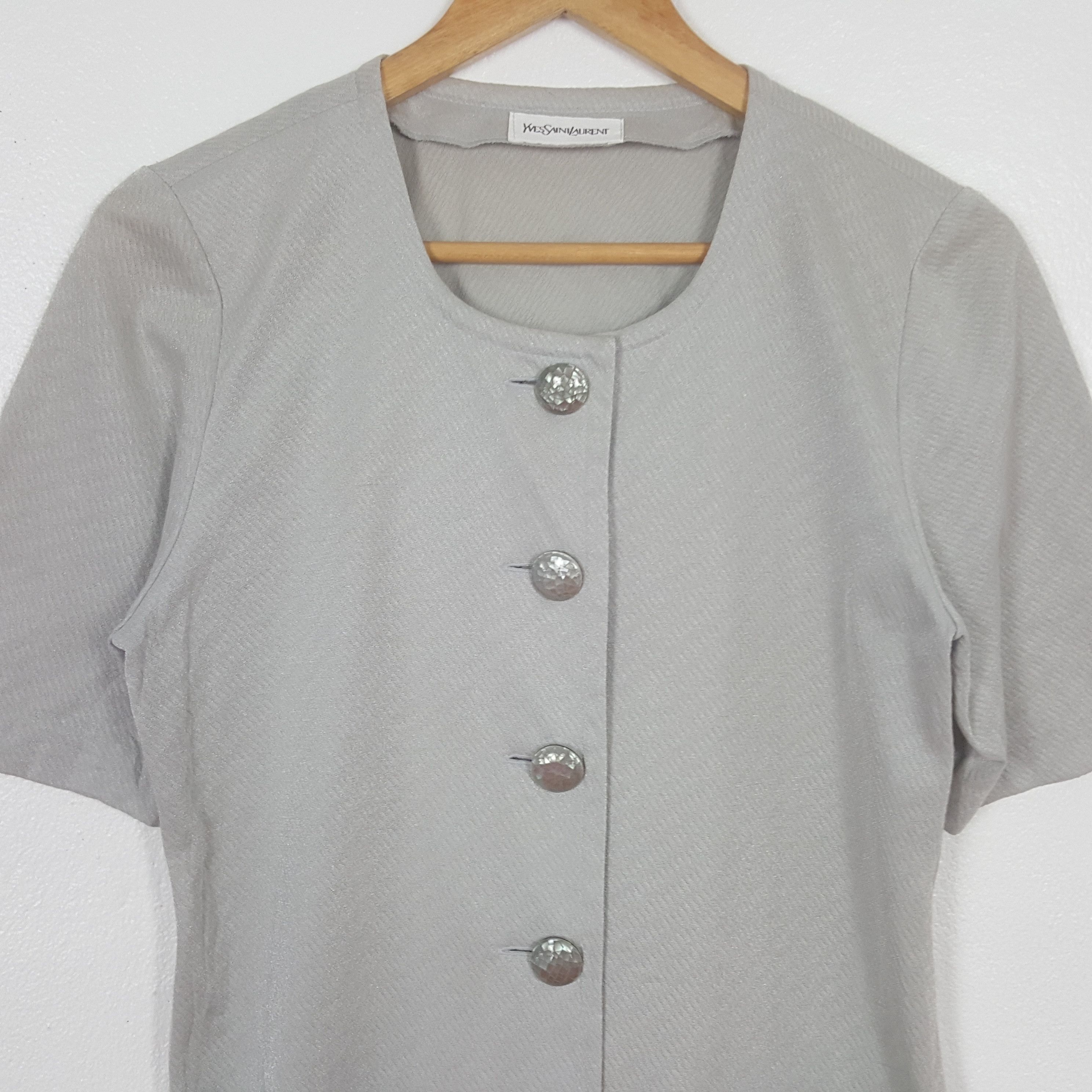 Yves Saint Laurent Vintage Yves Saint Laurent Button Up Shirt C312N11 Size M / US 6-8 / IT 42-44 - 2 Thumbnail