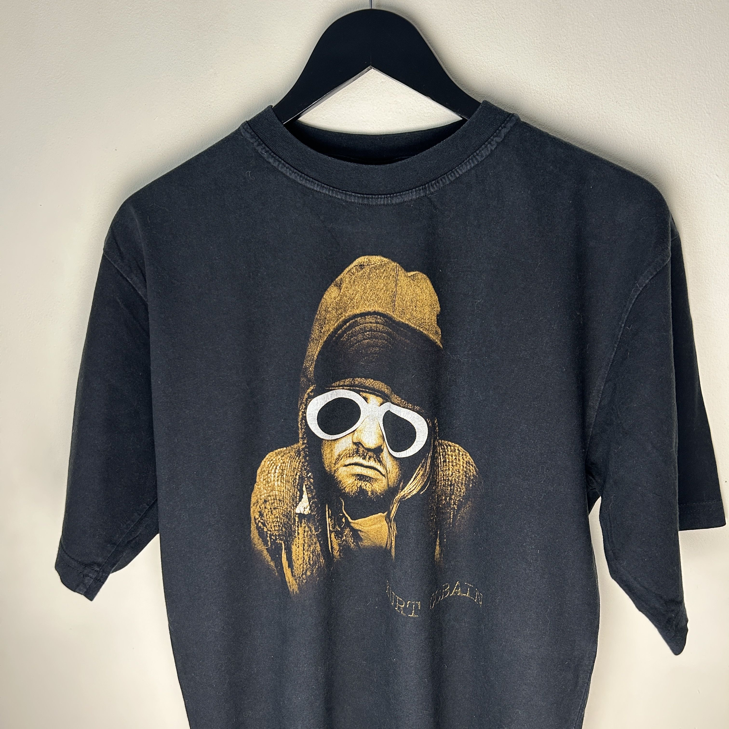 Band Tees Vintage Kurt Cobain Nirvana Band T-shirt Size US XL / EU 56 / 4 - 3 Thumbnail