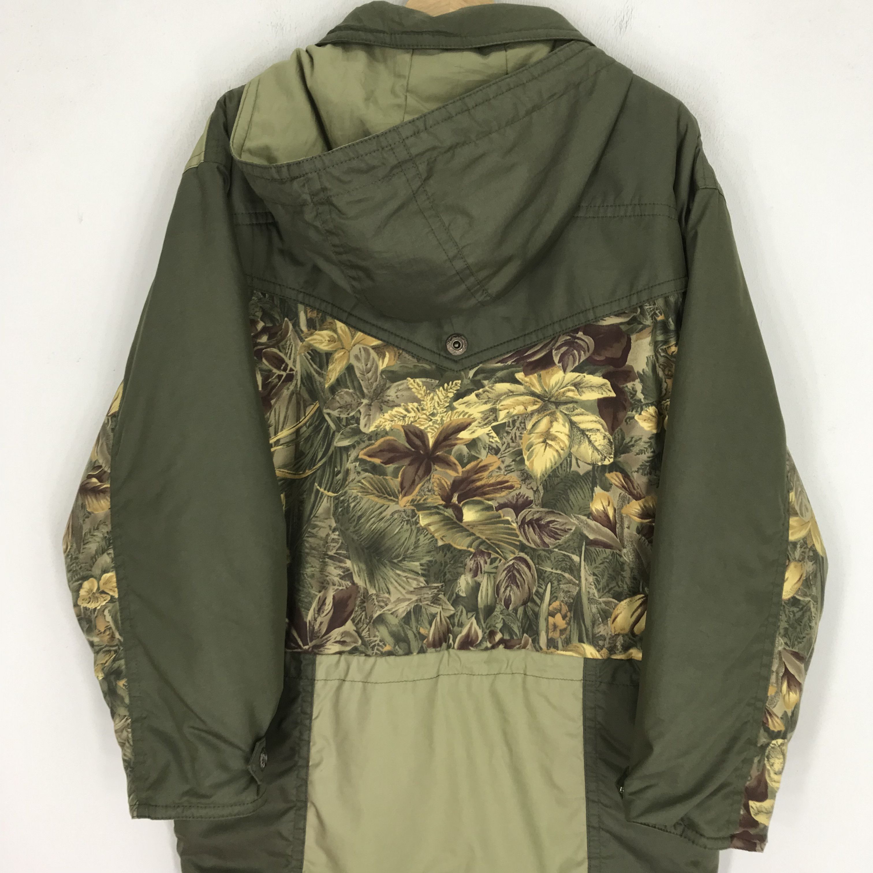 Japanese Brand Vintage 90's Courmayeur Japan Floral Ski Wear Size US L / EU 52-54 / 3 - 4 Thumbnail