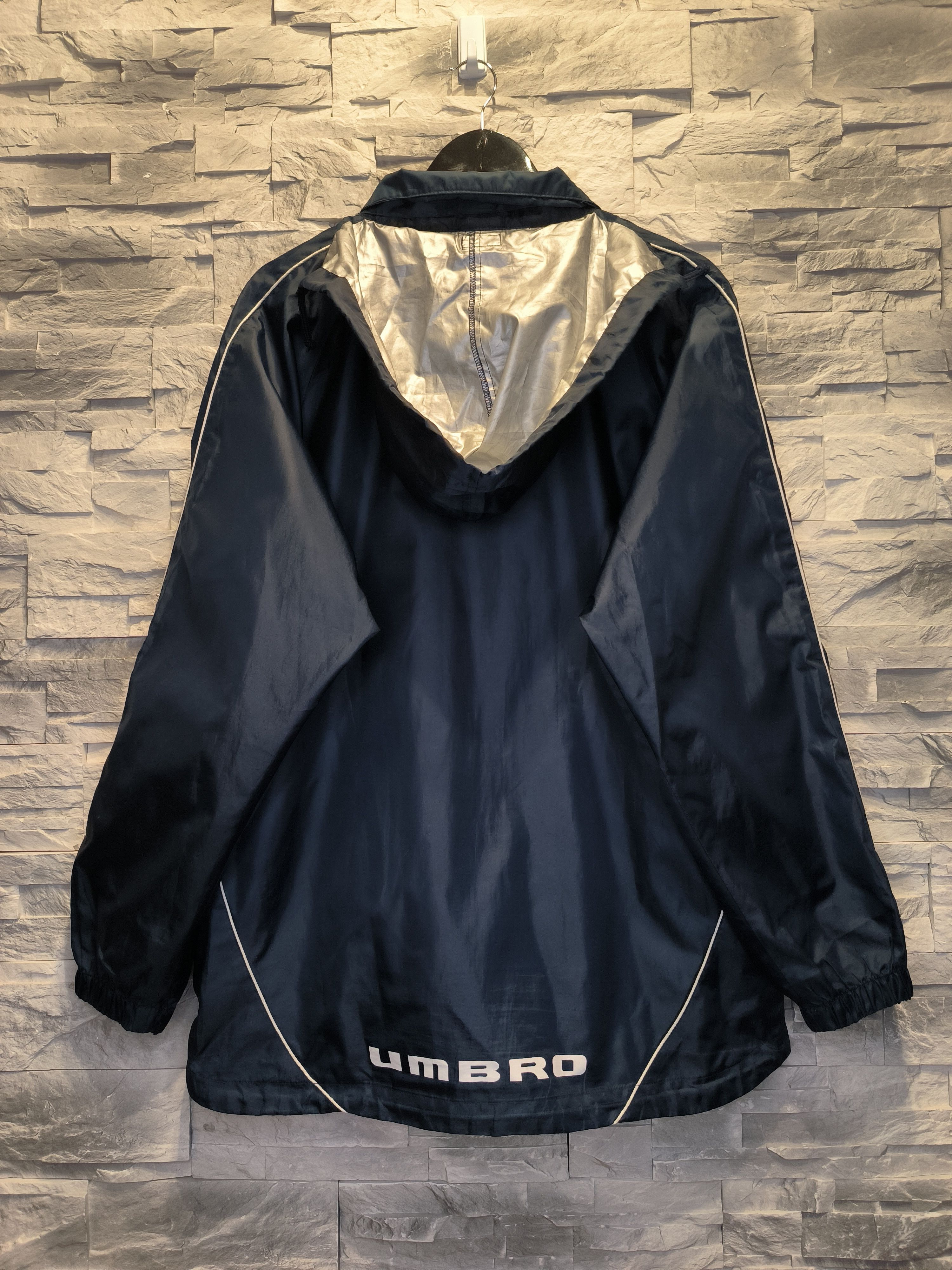 Umbro × Vintage Vintage Umbro Big Logo Jacket Windbreaker 90s Size US L / EU 52-54 / 3 - 4 Thumbnail