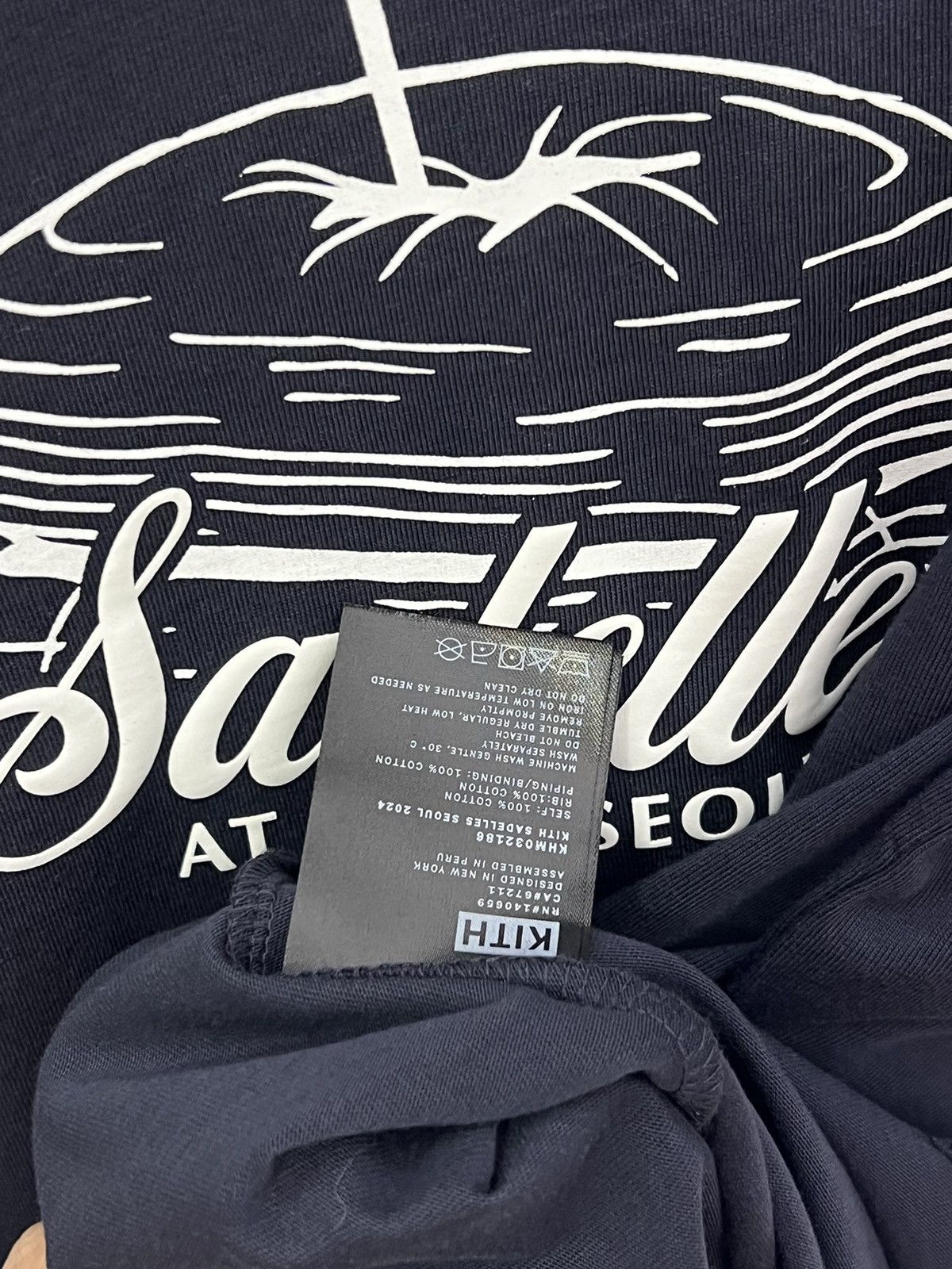 Kith × Vintage Kith Sadelle’s Seoul Flag Tee Size US S / EU 44-46 / 1 - 7 Thumbnail