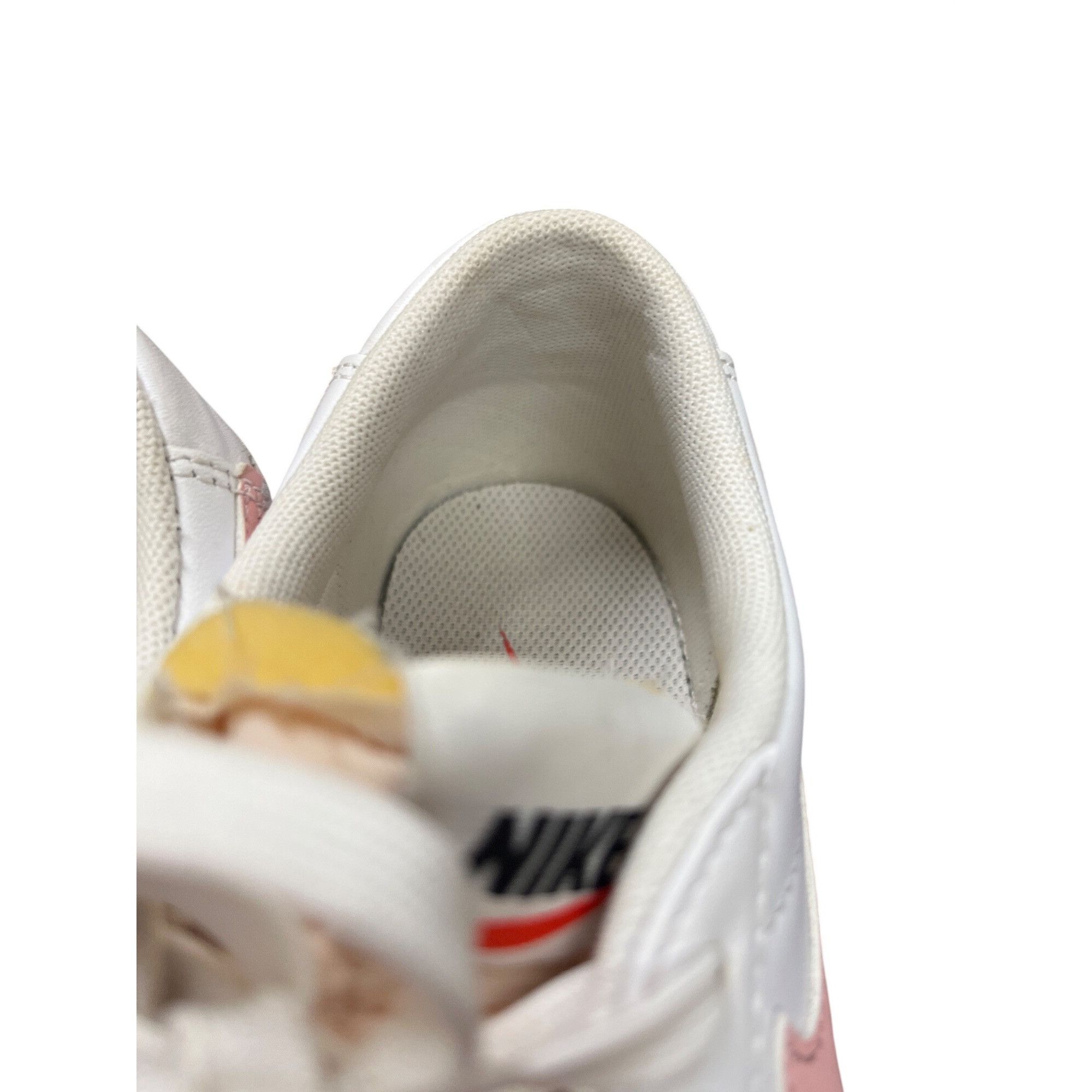 Nike Nike Blazer low wms white pink platform sneakers shoes sz 8 Size US 8 / IT 38 - 10 Thumbnail