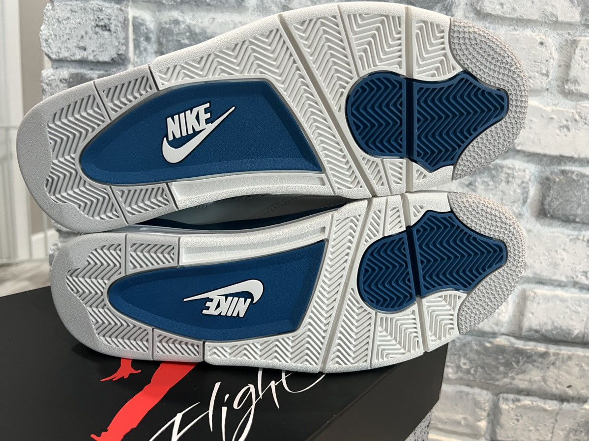 Jordan Brand × Nike Jordan 4 Retro Military Blue Size 11.5 FV5029-141 Size US 11.5 / EU 44-45 - 5 Thumbnail